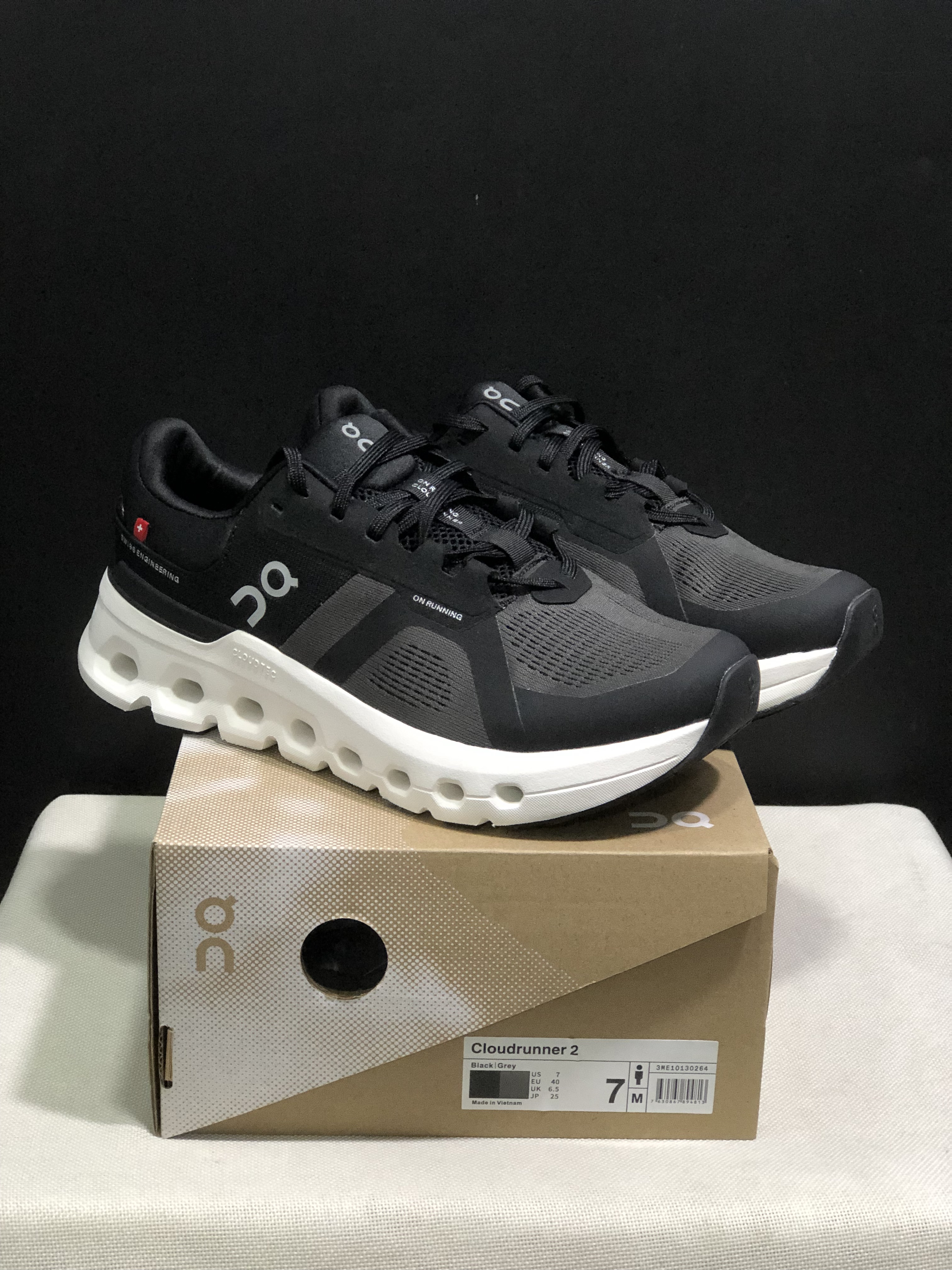 On Running Cloudrunner 2 Mesh Breathable Running Shoes Black/Drak Grey