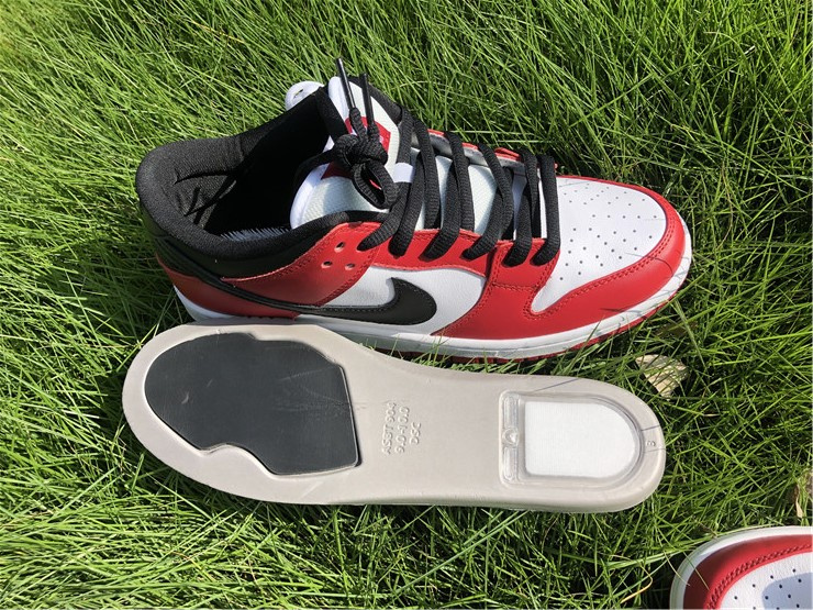 Nike Dunk SB Low J-Pack Chicago Red Sneakers