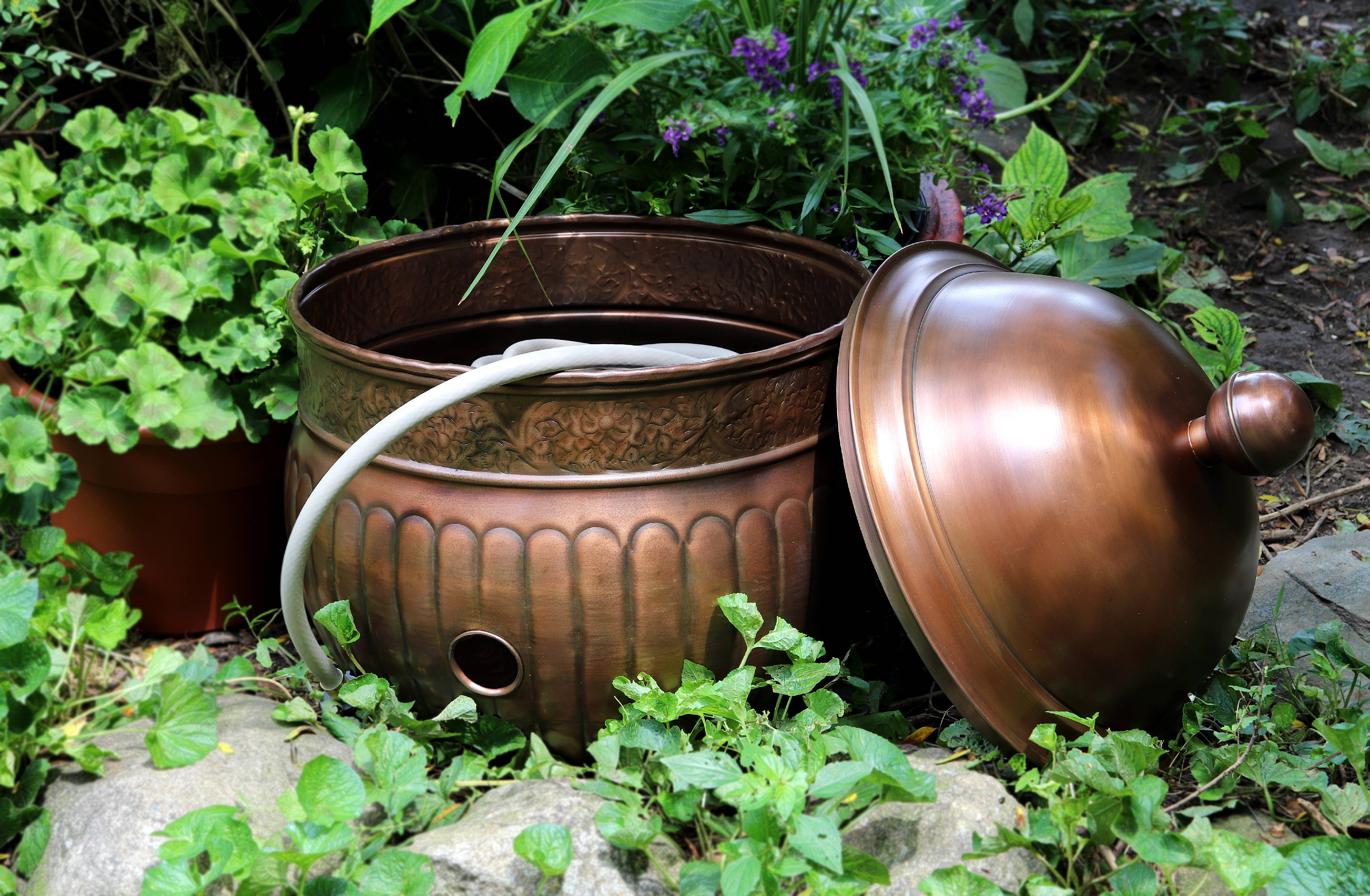 Good Directions La Jolla Hose Pot with Lid, Copper Finish - Holds 150 ft. Hose