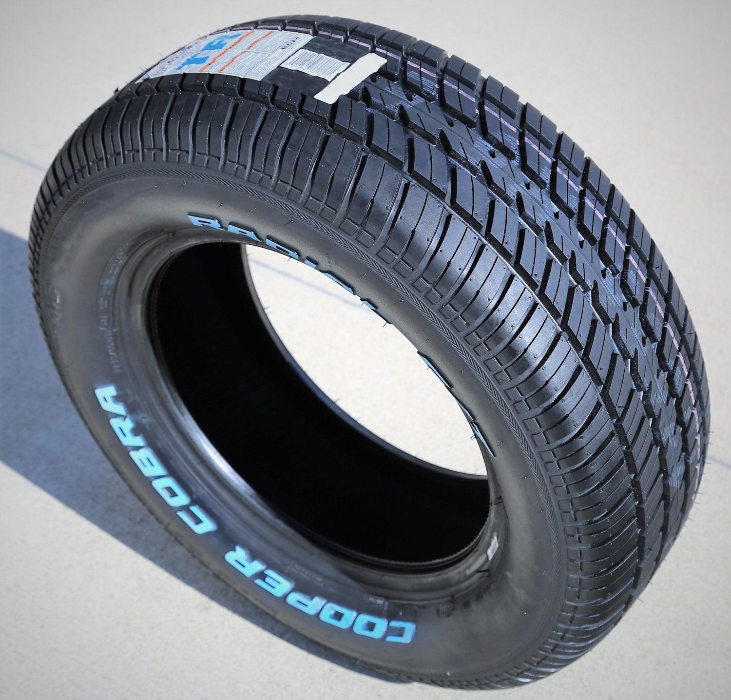 2025 Tire Cooper Cobra Radial G/T 225/70R15 100T (RWL) A/S All Season