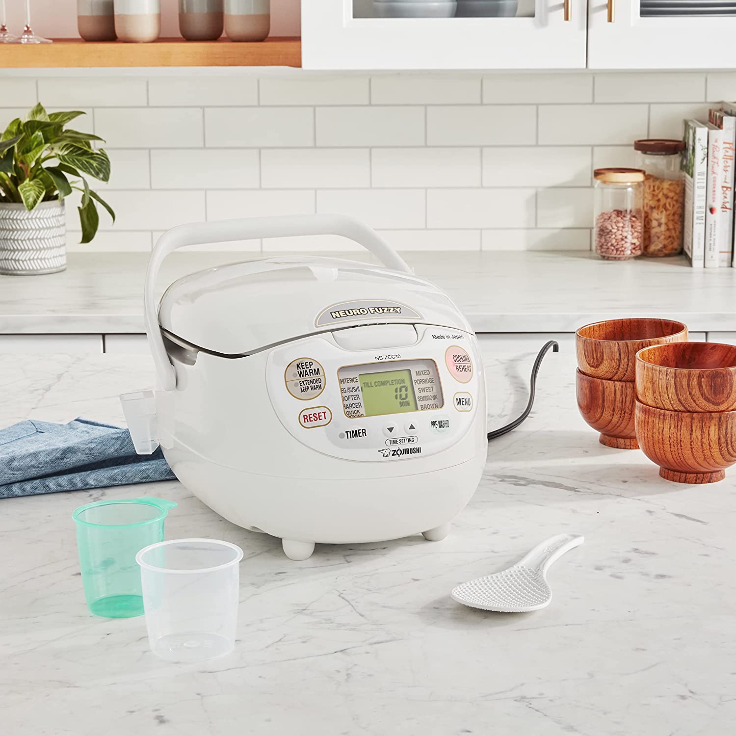 Made in Japan Neuro Fuzzy Rice Cooker, 5.5-Cup, Premium White