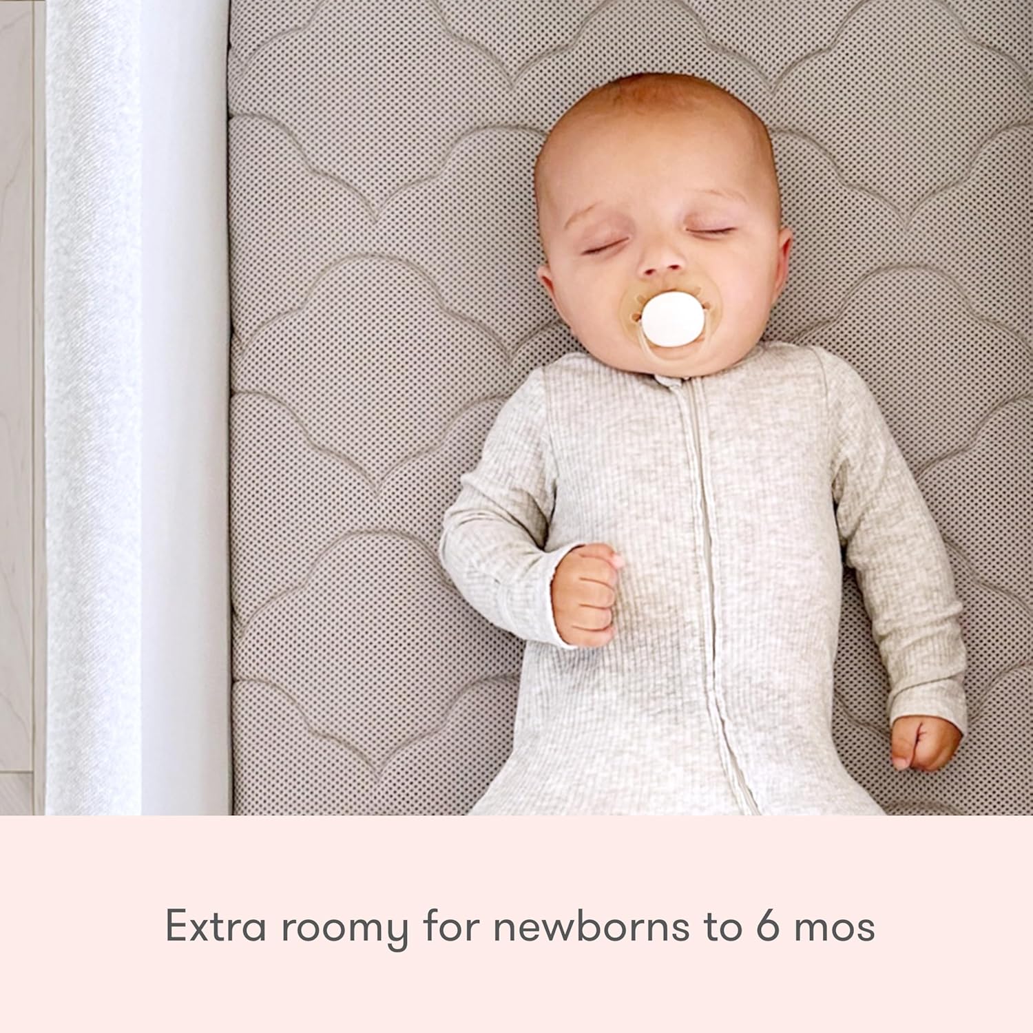 Bassinet & Bedside Sleeper with Washable Mattress