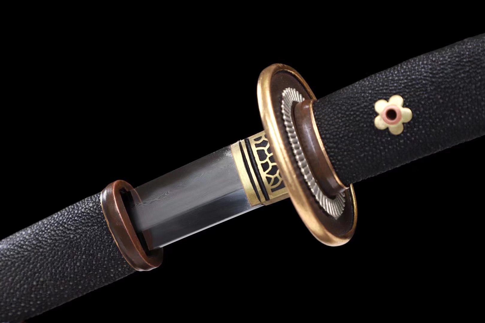 Tachi | Damascus Clay Tempered | Hand sharpened | Ray-skin Sheath | Ray-skin Handle | Copper Gilded Glided silver Accessories | High performance | Battle-ready | Full-tang - Spartan Blades Club - 陳氏劍莊1892