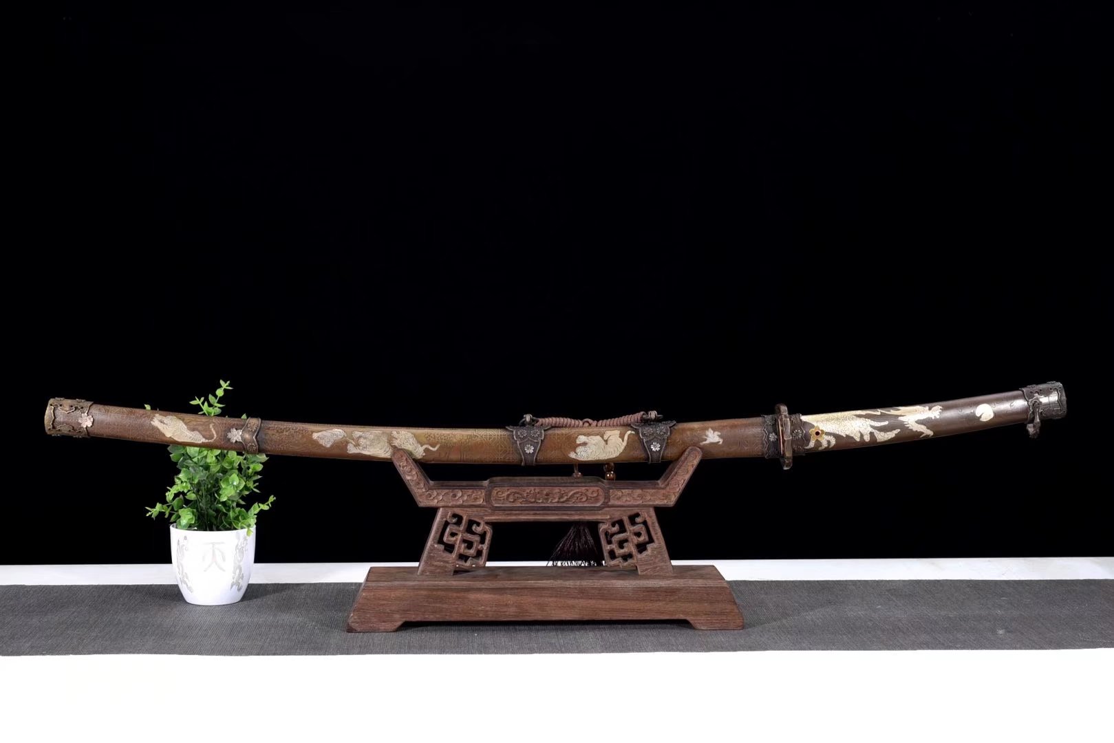 Tachi | Damascus Real hamon | Copper Gilded Glided silver Sheath Accessories Handle  | High performance | Battle-ready | Full-tang - Spartan Blades Club - 陳氏劍莊1892