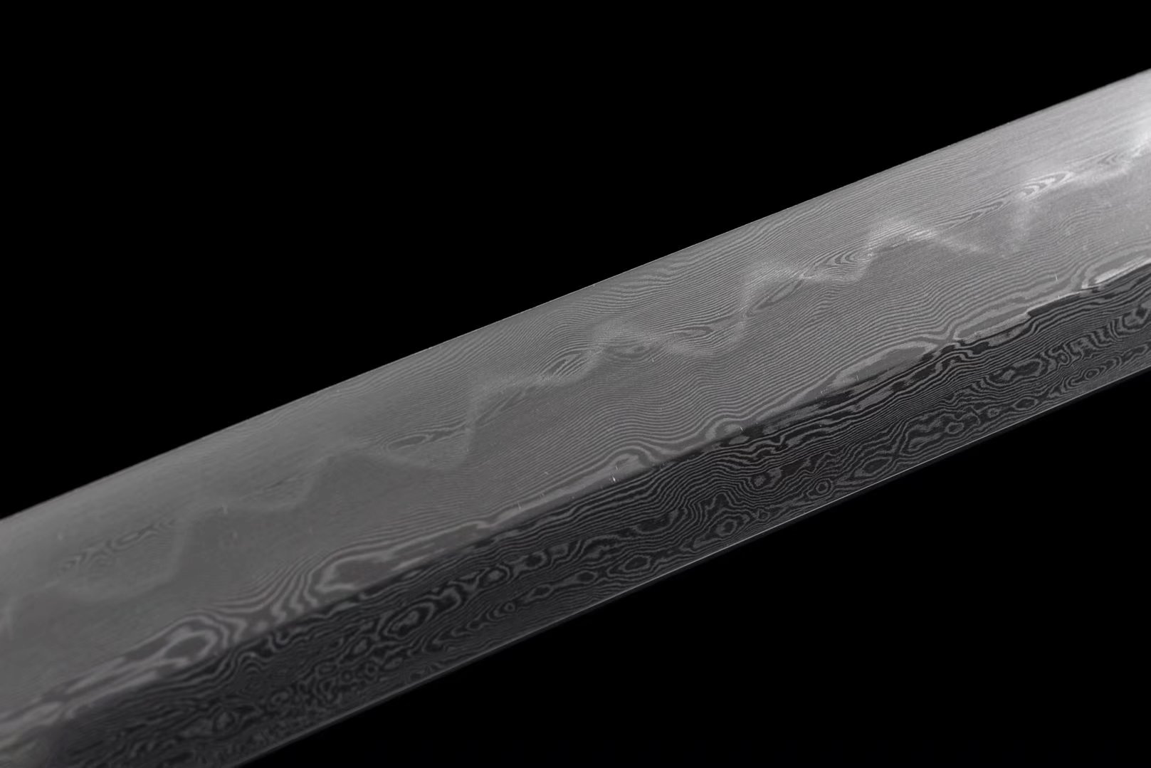 Tachi | Damascus Clay Tempered | Ebony Sheath| Copper Handle | Hand forged | Hand sharpened |  Ray-skin Handle | Battle-ready | Full-tang - Spartan Blades Club - 陳氏劍莊1892