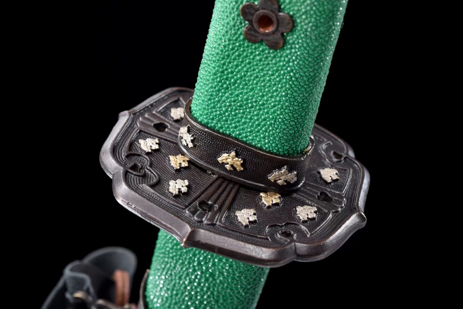 Tachi | Damascus Clay Tempered | Hand sharpened | Copper Gilded Glided silver Accessories | Ray-skin Sheath |  Ray-skin Handle | Real hamon | High performance | Razor sharp | Battle-ready | Full-tang - Spartan Blades Club - 陳氏劍莊1892