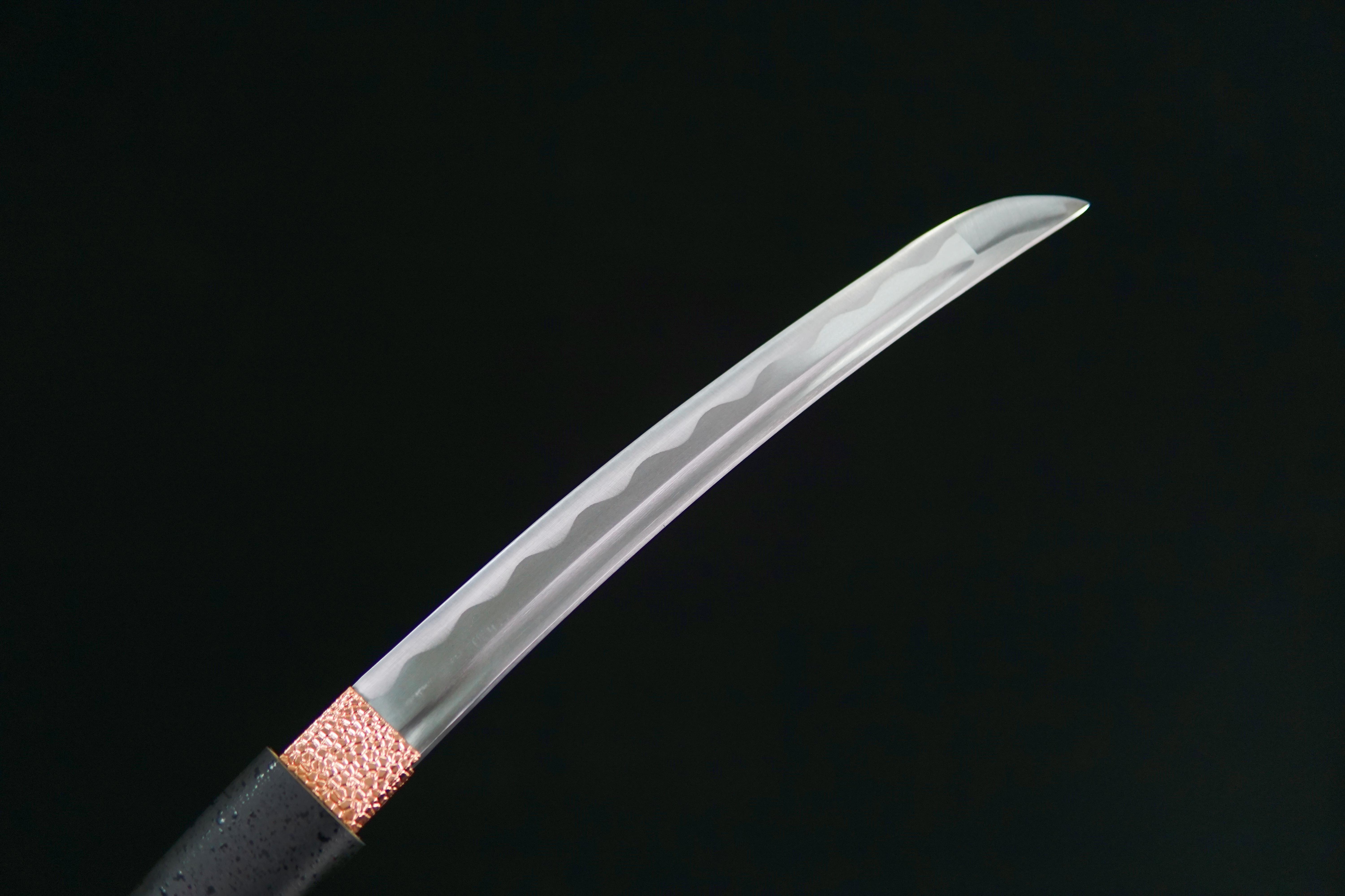 TK09-Dragon's Fury（怒龙） Tanto | Carbon steel | Hand forged sharpened | Wooden Lacquer Sheath | Wooden Lacquer Handle | Copper Accessories | Full-tang | Battle-ready | Razor sharp | High performance - Spartan Blades Club - 陳氏劍莊1892