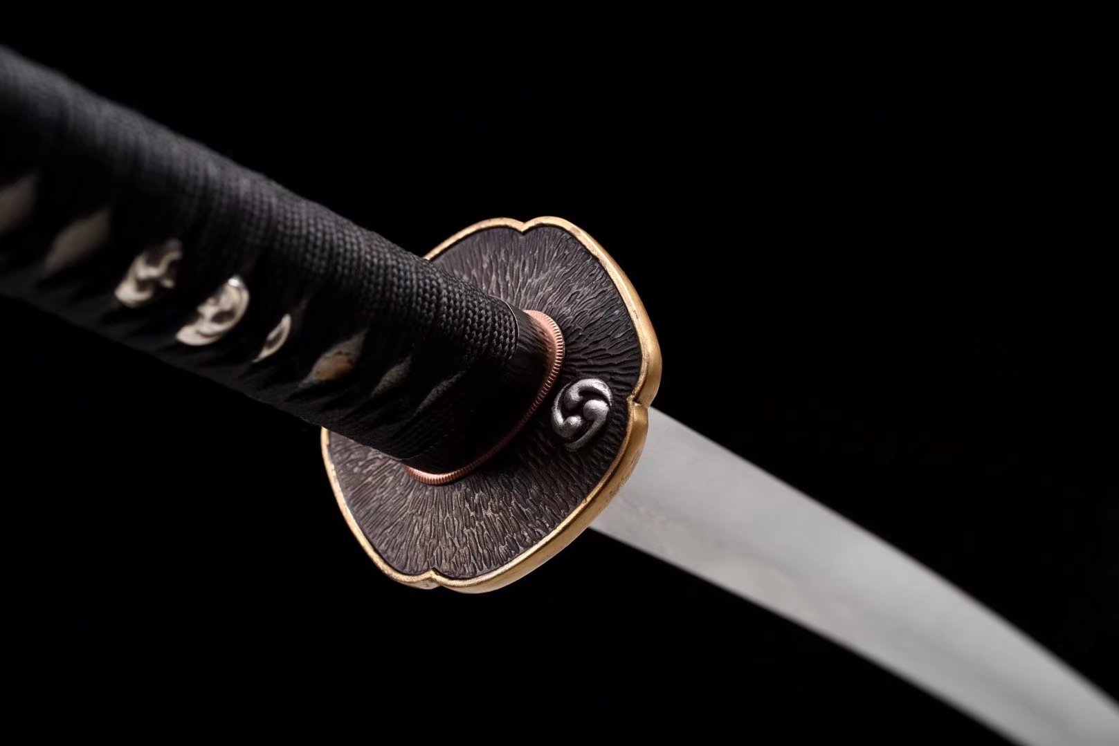 Katana | Damascus Tempered | Copper Accessories Gilded Glided silver | Ray-skin Handle | Wooden Lacquer sheath | Real hamon | High performance | Battle-ready | Full-tang - Spartan Blades Club - 陳氏劍莊1892