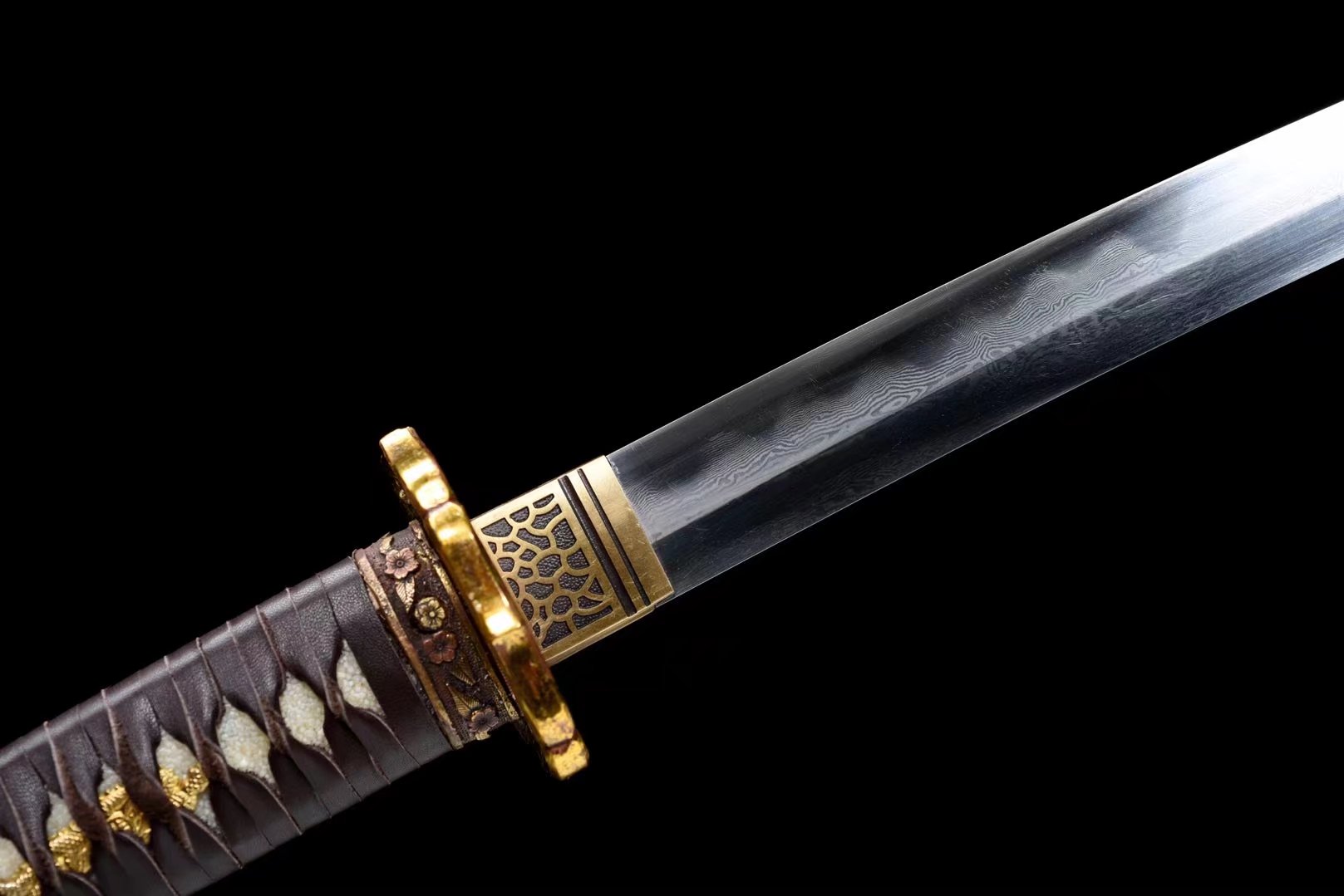 昭和荣耀 Showa Glory | Damascus Clay Tempered | Hand forged sharpened | Iron Sheath | Ray-skin Handle | Copper Gilded Glided silver | High performance | Battle-ready | Full-tang - Spartan Blades Club - 陳氏劍莊1892