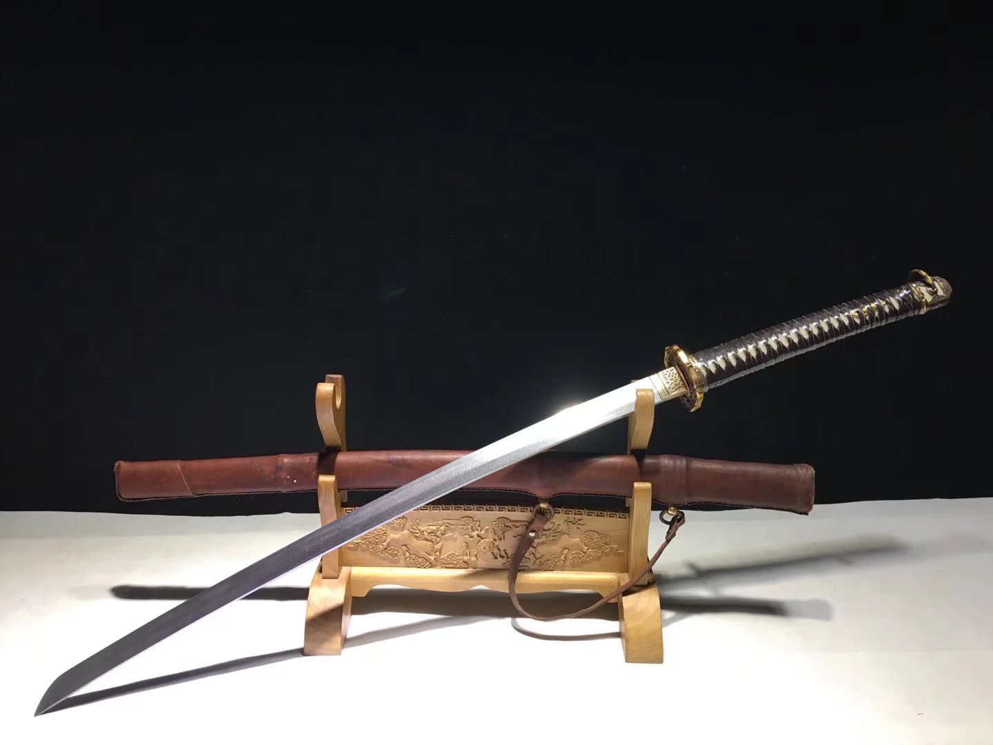 Tachi | Damascus Real hamon | Leather Sheath | Hollow out Copper Gilded Glided silver | Hand sharpened  | High performance | Razor sharp | Battle-ready | Full-tang - Spartan Blades Club - 陳氏劍莊1892