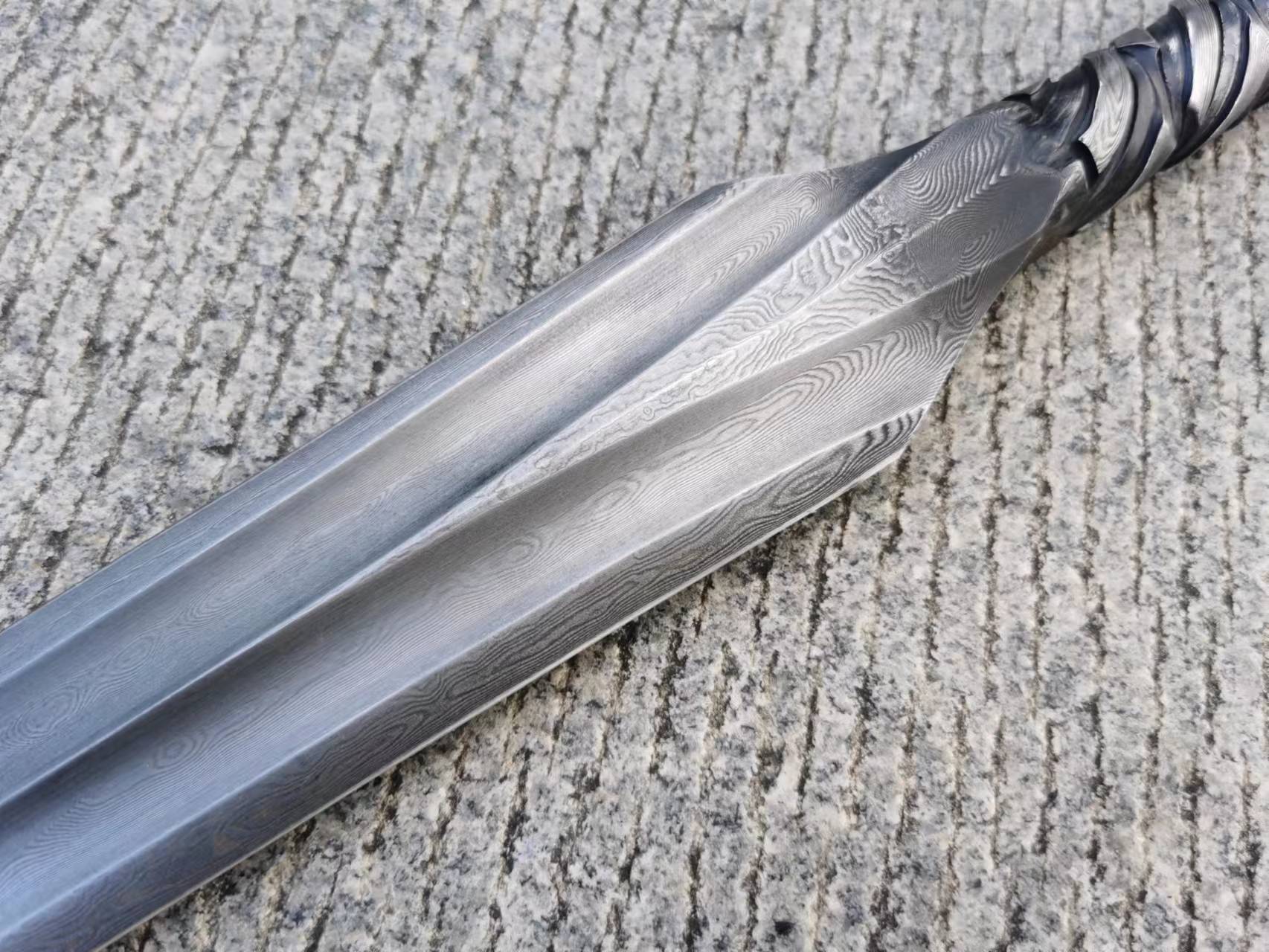 Monarch Blade | One-Piece Sword | Damascus Steel | Handcrafted | Battle Ready - Spartan Blades Club - 陳氏劍莊1892