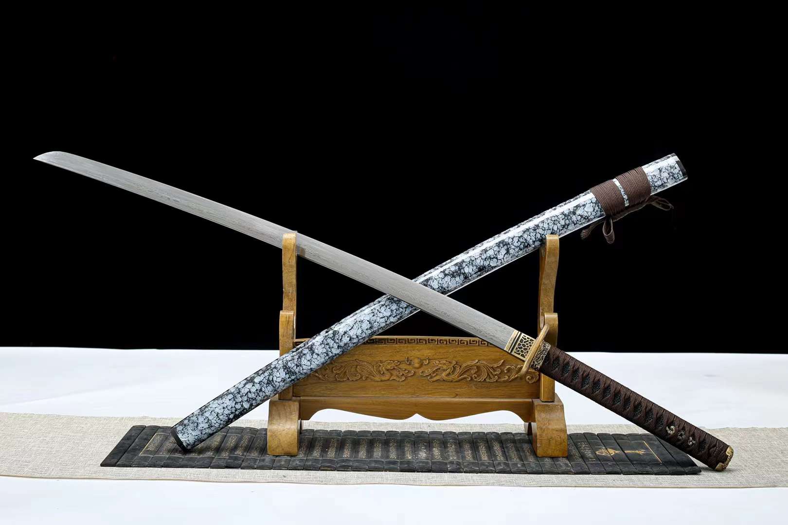 SMUI STONE Tachi Katana Samurai Sword Damascus Steel Folded Hammered - Spartan Blades Club - 陳氏劍莊1892