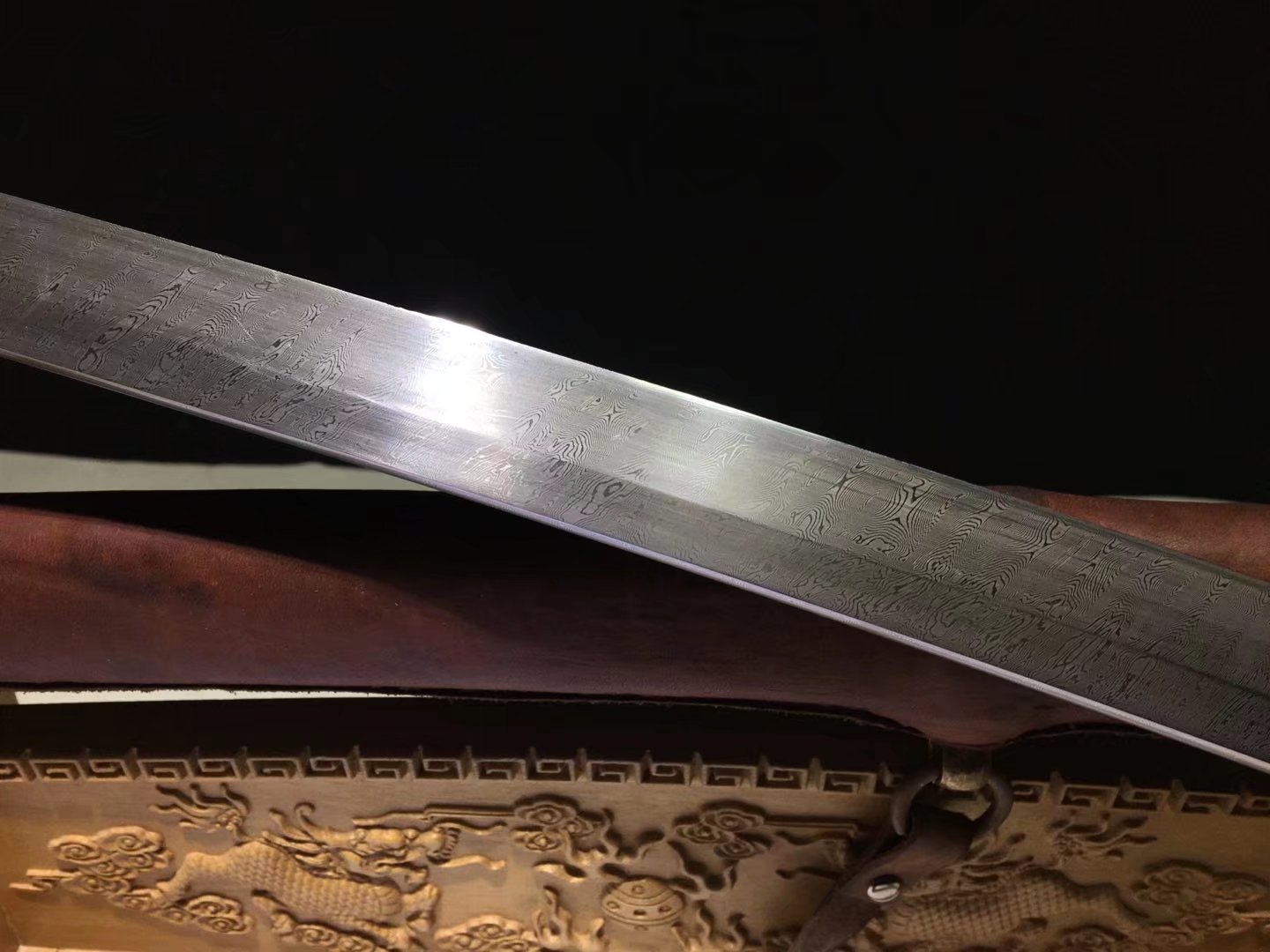 Tachi | Damascus Real hamon | Leather Sheath | Hollow out Copper Gilded Glided silver | Hand sharpened  | High performance | Razor sharp | Battle-ready | Full-tang - Spartan Blades Club - 陳氏劍莊1892