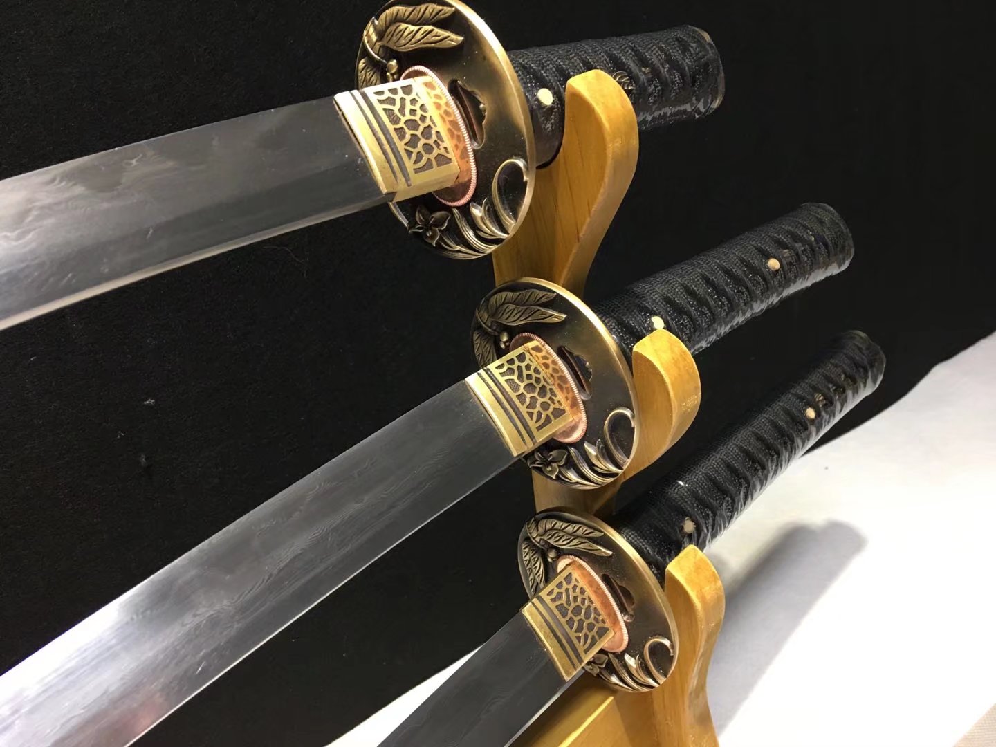 Daisho Set  | Damascus Steel  Clay-tempered Real Hamon |Brass Accessories Dragonfly motifs| | Ebony Sheath | High performance | Battle-ready | Full-tang - Spartan Blades Club - 陳氏劍莊1892