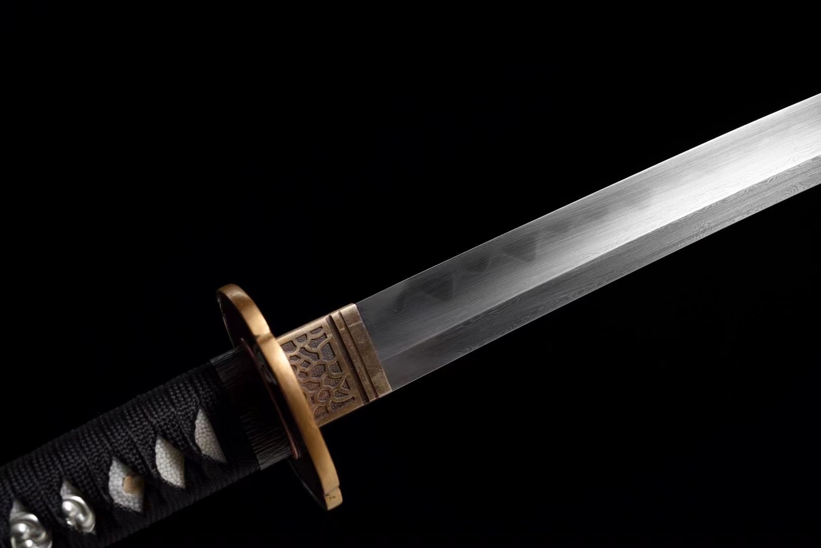 Katana | Damascus Tempered | Copper Accessories Gilded Glided silver | Ray-skin Handle | Wooden Lacquer sheath | Real hamon | High performance | Battle-ready | Full-tang - Spartan Blades Club - 陳氏劍莊1892