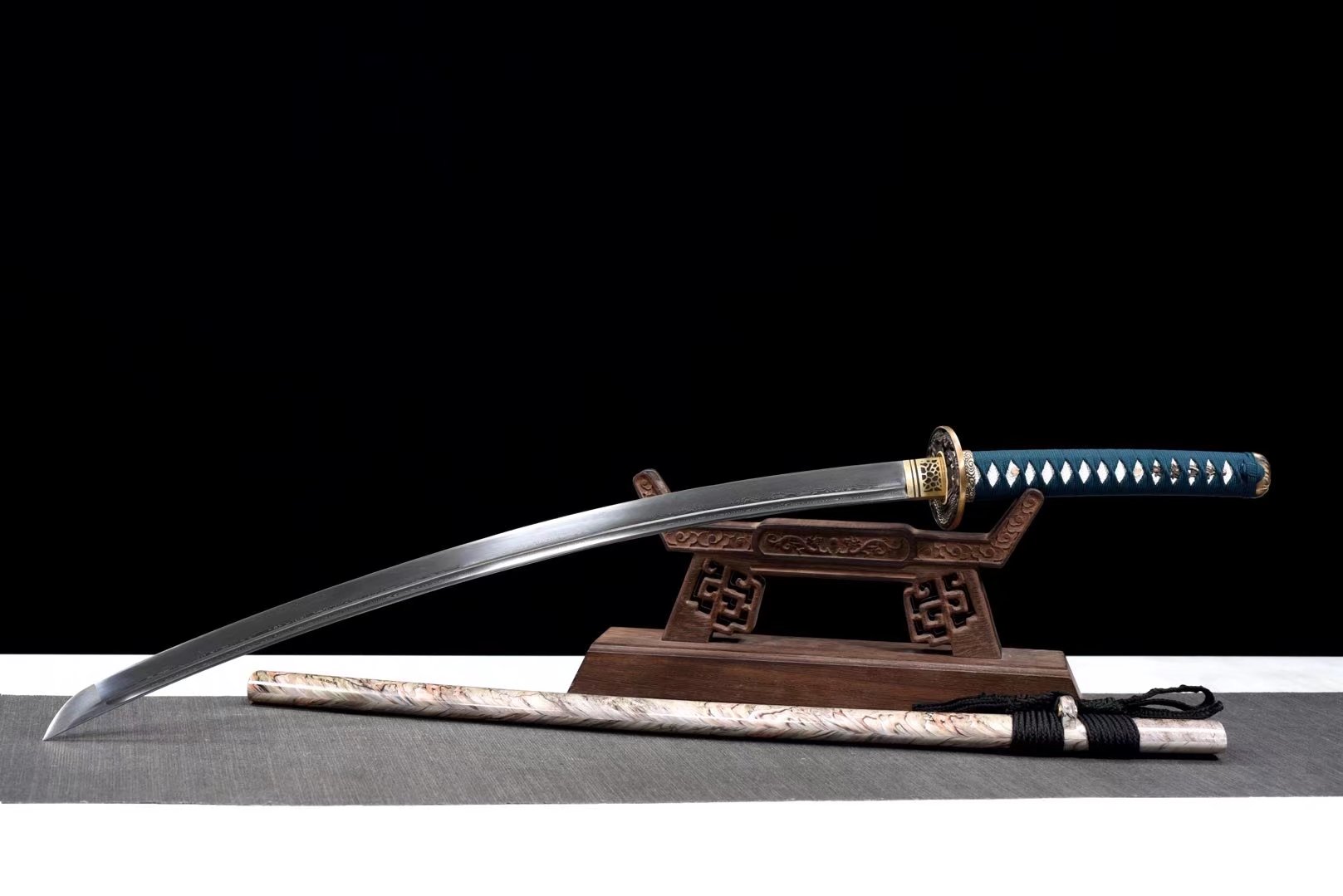 Tachi | Damascus Steel |  Dragon Motif | Brass Fittings | Full-tang | Battle-ready | razor sharp | Spartan Blades Club | CHEN'S SWORDS 1892 - Spartan Blades Club - 陳氏劍莊1892