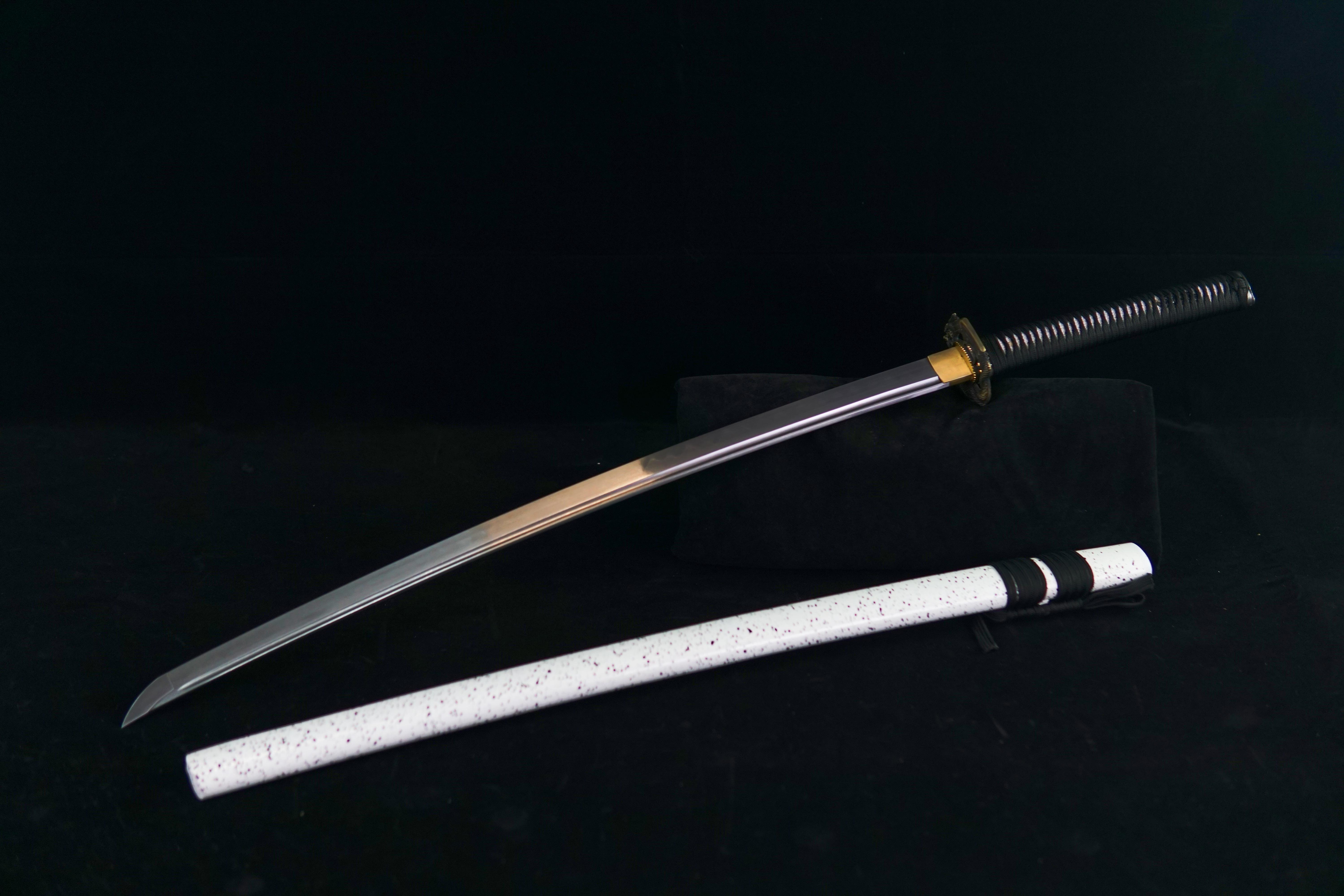 TK08-Dragon Roar （龙啸天）Katana | T10 Steel - Clay tempered - Dragon Tsuba - Hand forged sharpened | Wooden Lacquer Sheath | Copper Accessories | Full-tang | Battle-ready | Razor sharp | High performance - Spartan Blades Club - 陳氏劍莊1892