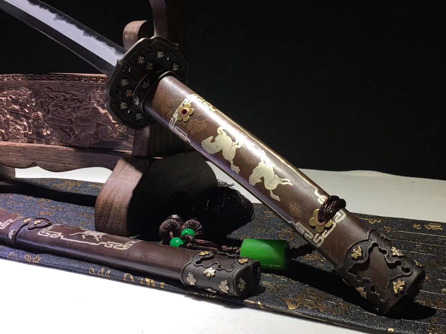 Tachi | Damascus Steel Clay-tempered | Horse | Copper Gilded Glided silver Sheath Accessories Handle | Real Hamon | High performance | Battle-ready | Full-tang - Spartan Blades Club - 陳氏劍莊1892