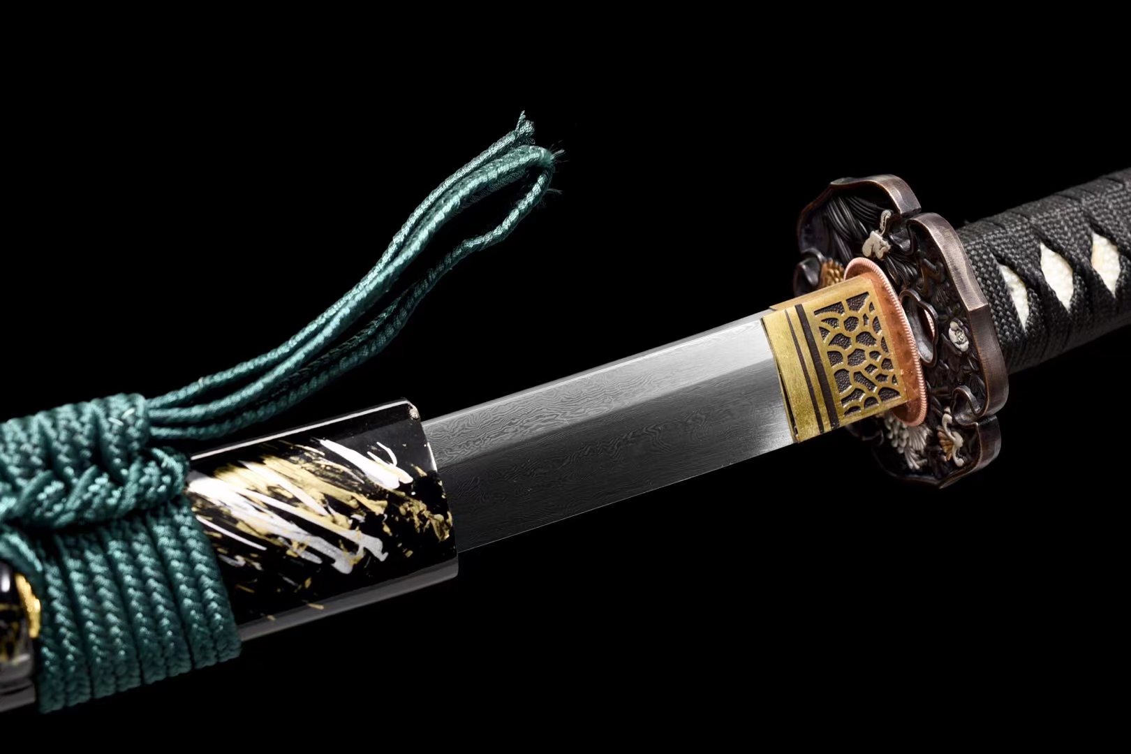 Katana | Damascus Tempered | Copper Accessories Gilded Glided silver | Ray-skin Handle | Wooden Lacquer sheath | Real hamon | High performance | Battle-ready | Full-tang - Spartan Blades Club - 陳氏劍莊1892