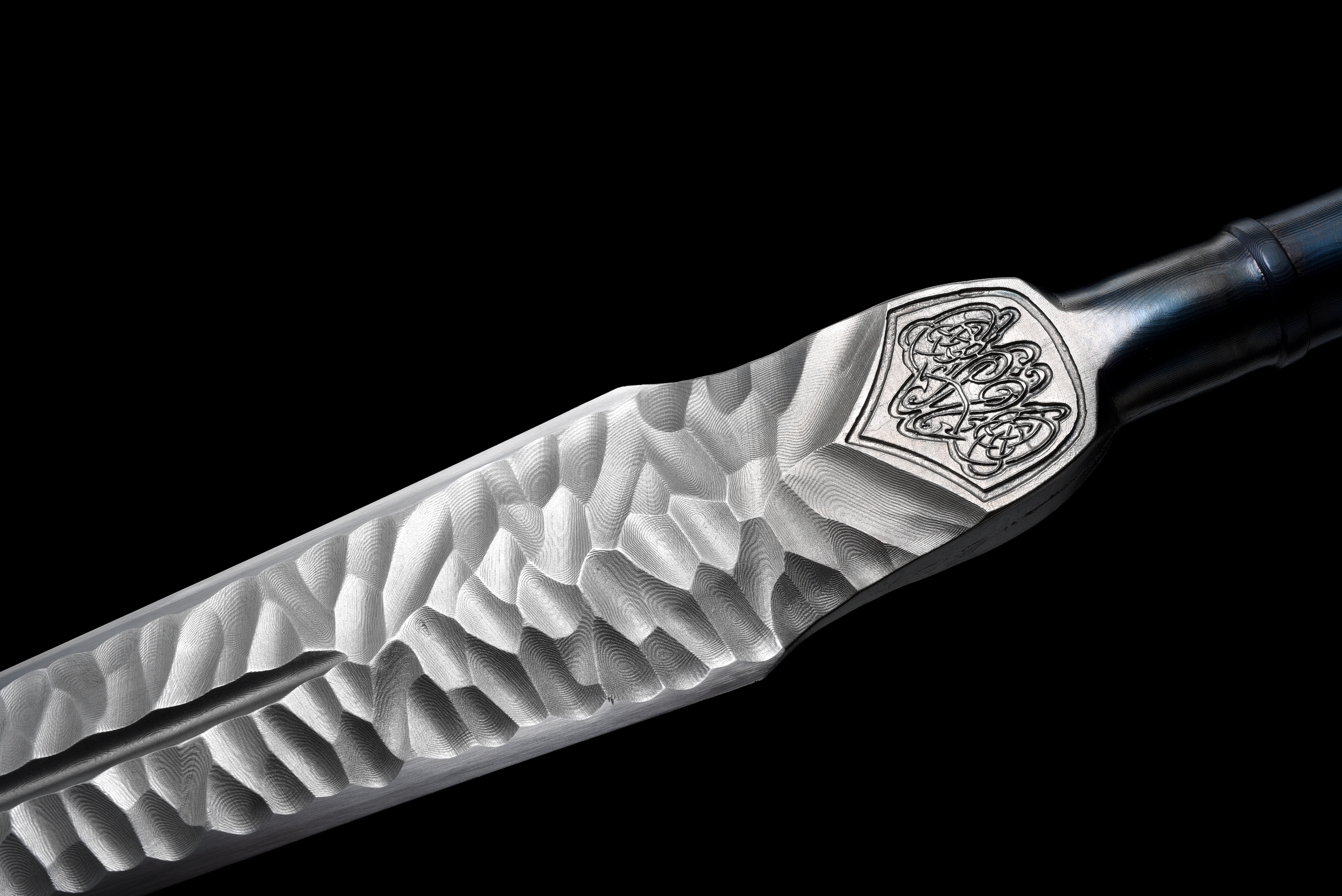 ROYAL BACKBONE | Damascus One-piece Sword | Ancient Forge Technique | Handcrafted - Spartan Blades Club - 陳氏劍莊1892