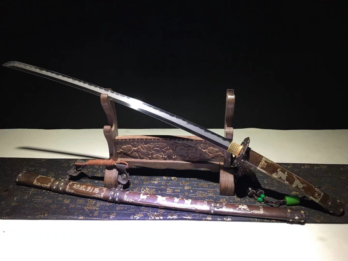 Tachi | Damascus Steel Clay-tempered | Horse | Copper Gilded Glided silver Sheath Accessories Handle | Real Hamon | High performance | Battle-ready | Full-tang - Spartan Blades Club - 陳氏劍莊1892