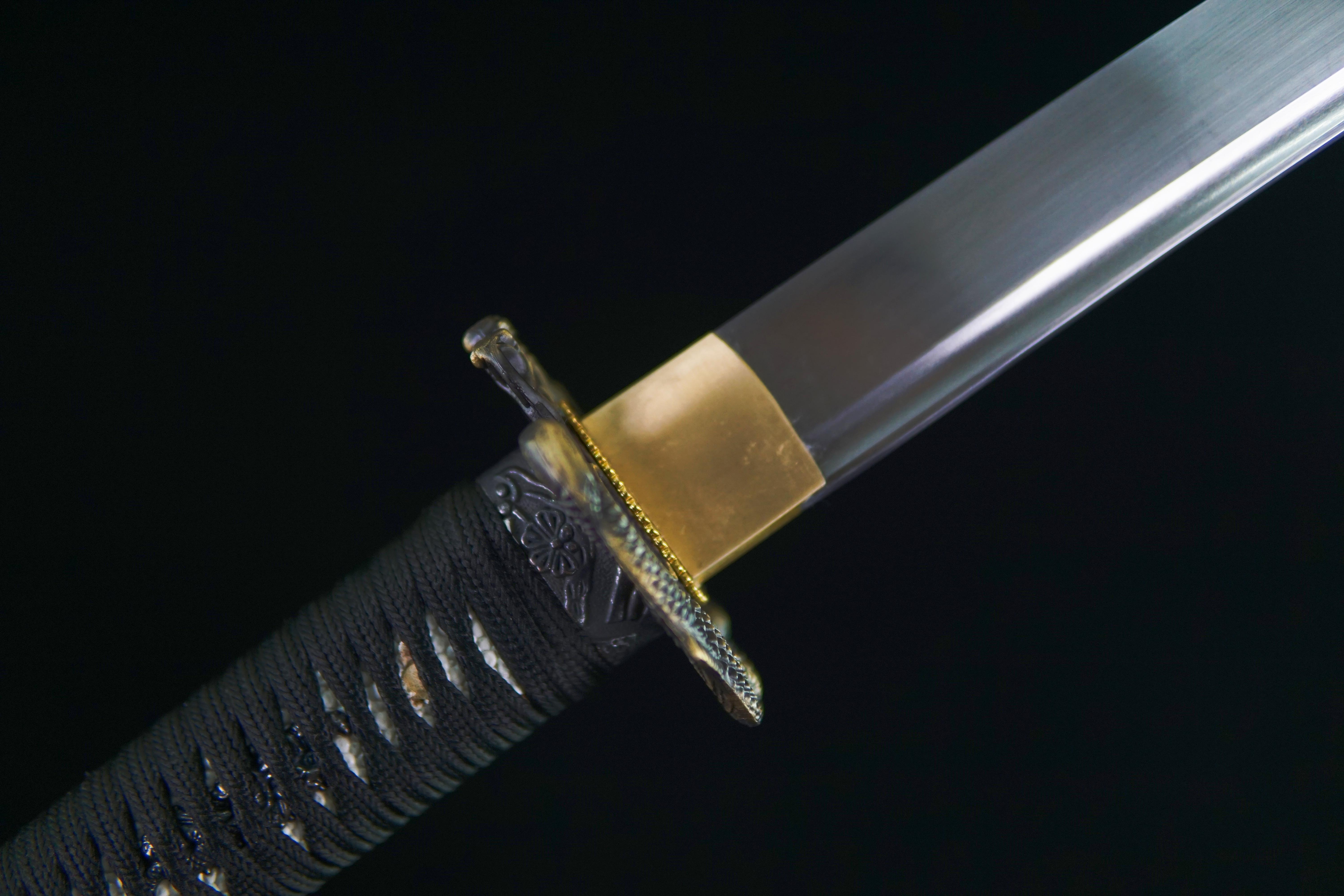 TK08-Dragon Roar （龙啸天）Katana | T10 Steel - Clay tempered - Dragon Tsuba - Hand forged sharpened | Wooden Lacquer Sheath | Copper Accessories | Full-tang | Battle-ready | Razor sharp | High performance - Spartan Blades Club - 陳氏劍莊1892