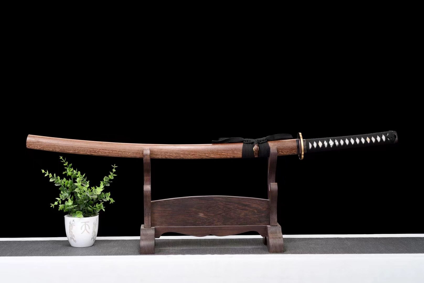 Katana | Damascus Tempered | Copper Accessories Gilded Glided silver | Ray-skin Handle | Wooden Lacquer sheath | Real hamon | High performance | Battle-ready | Full-tang - Spartan Blades Club - 陳氏劍莊1892