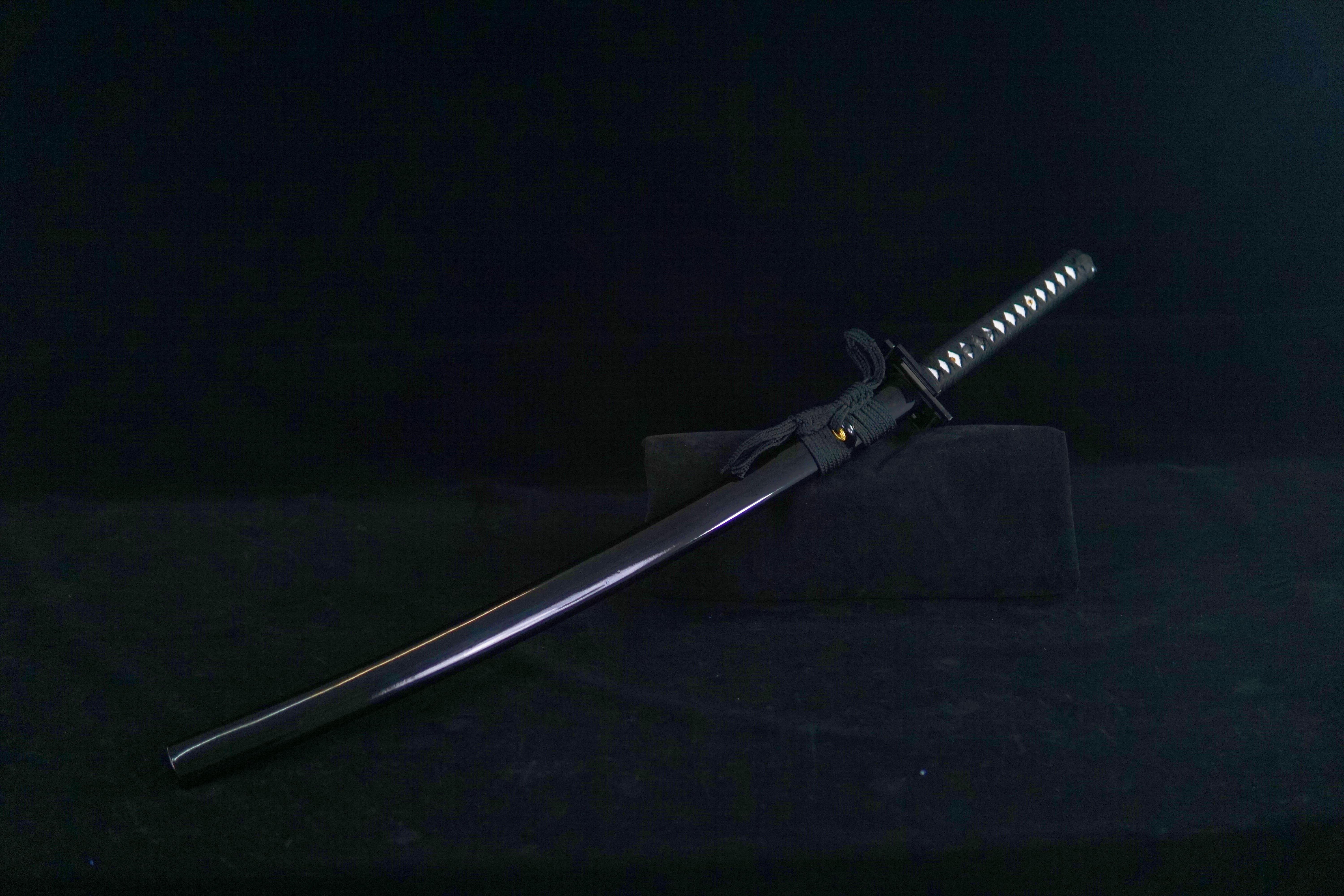 TK05-Sunset Bloodlust（血色夕阳） Katana - Damascus Steel | Hand forged sharpened | Wooden Lacquer Saya | Iron Fittings | Full-tang | Battle-ready | Razor sharp | High performance - Spartan Blades Club - 陳氏劍莊1892