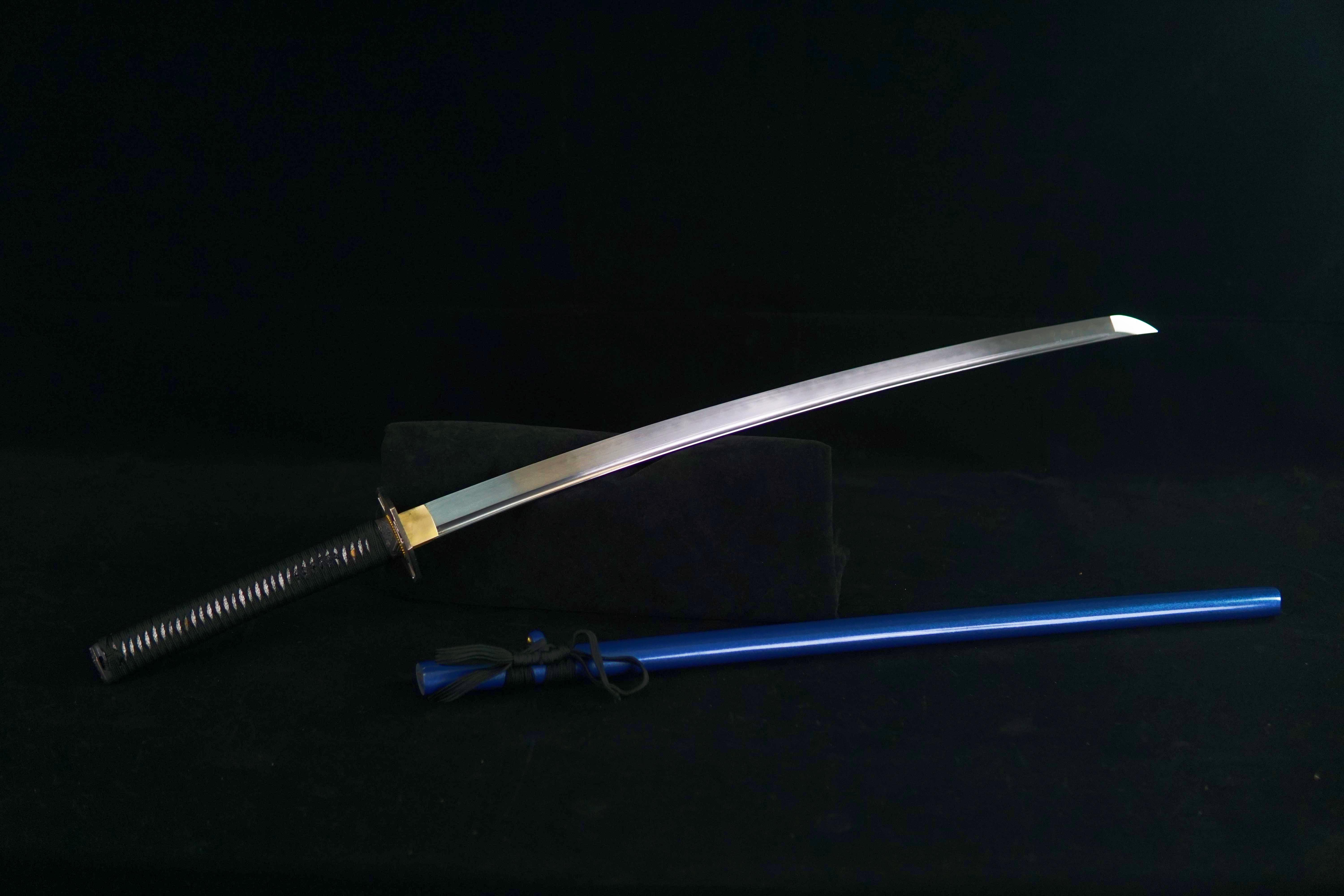 TK04-Azure Enchantress(蓝色妖姬) Katana - T10 Steel - Clay tempered | Hand forged sharpened | Wooden Lacquer Saya | Iron Fittings | Full-tang | Battle-ready | Razor sharp | High performance - Spartan Blades Club - 陳氏劍莊1892