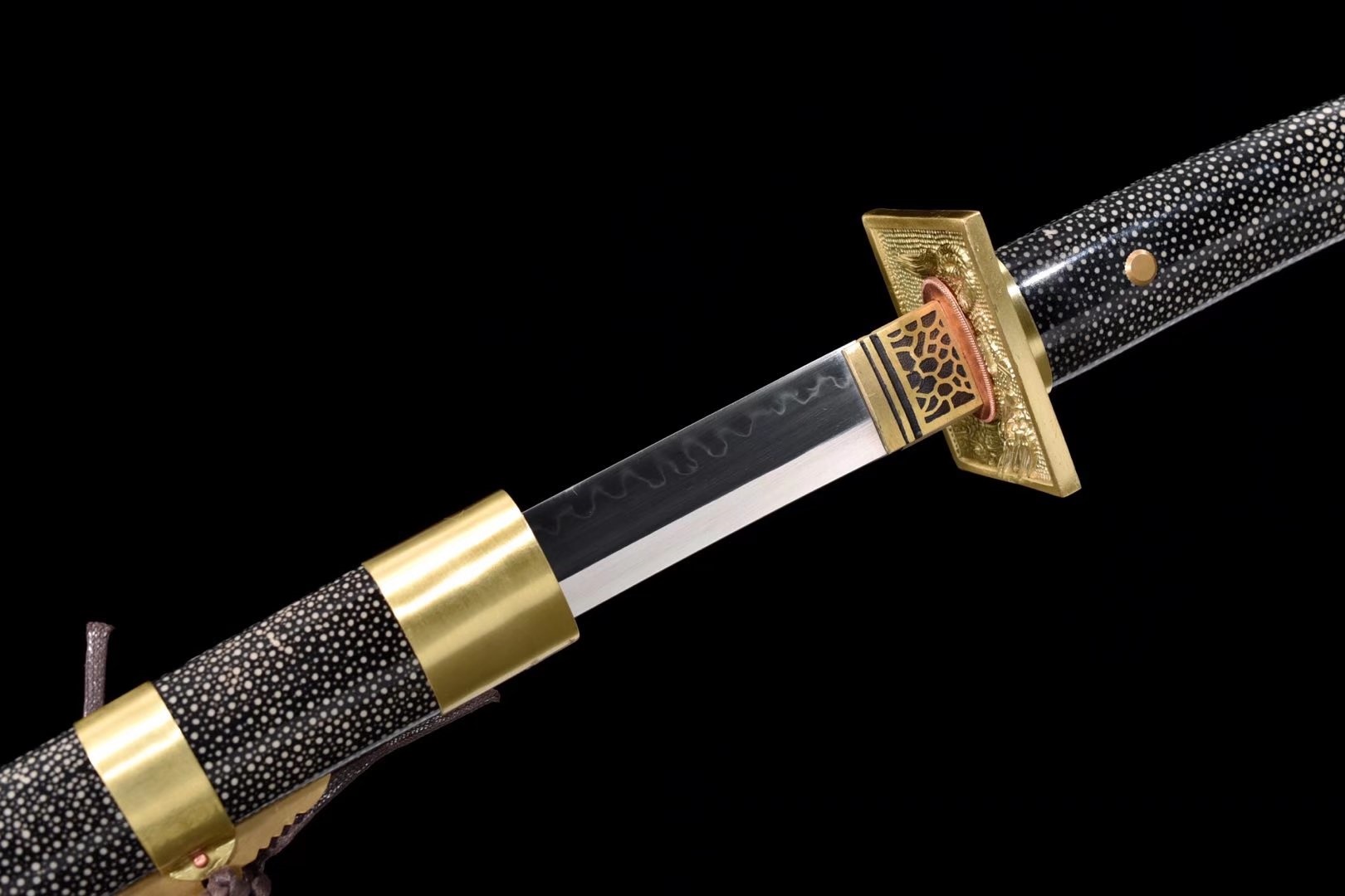 Tachi | Copper Accessories | T10 Steel Clay Tempered | Ray-skin Sheath | Ray-skin Handle | Real hamon | High performance | Battle-ready | Full-tang - Spartan Blades Club - 陳氏劍莊1892