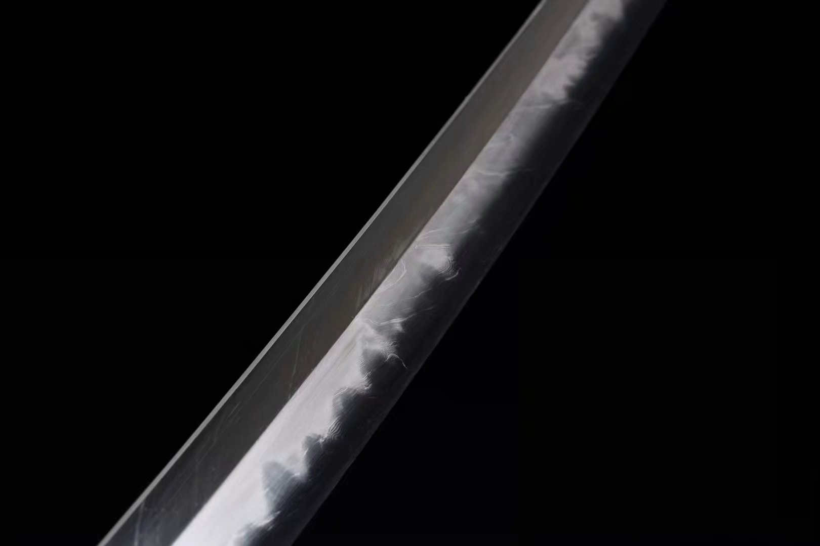 Tachi | Damascus Clay Tempered | Ray-skin Sheath | Ray-skin Handle | Copper Gilded Glided silver | High performance | Battle-ready | Razor sharp | Full-tang - Spartan Blades Club - 陳氏劍莊1892