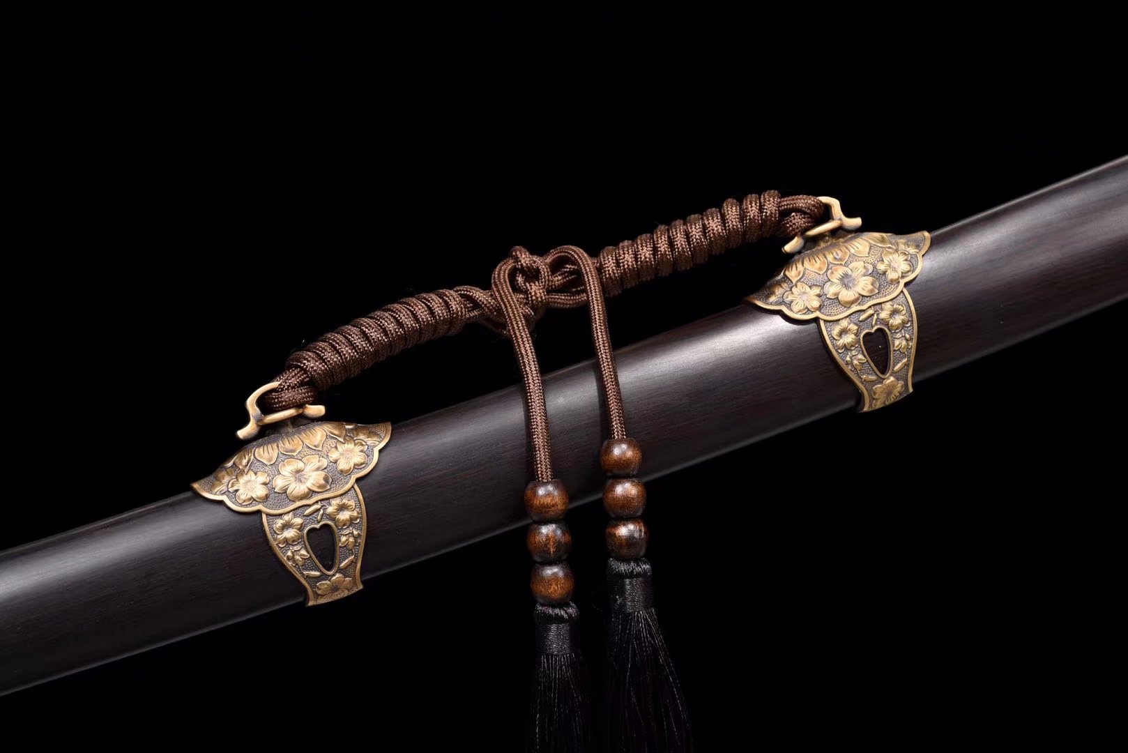 Tachi | Damascus Clay Tempered | Ebony Sheath| Copper Handle | Hand forged | Hand sharpened |  Ray-skin Handle | Battle-ready | Full-tang - Spartan Blades Club - 陳氏劍莊1892