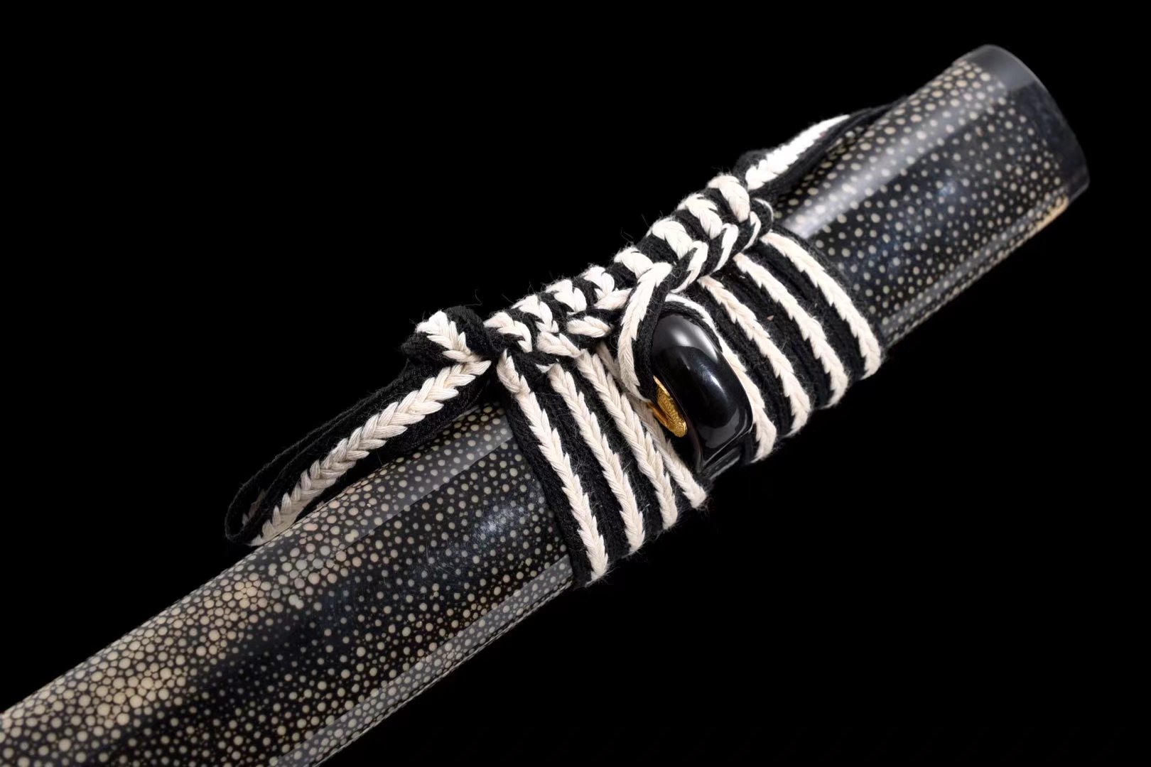 Katana | T10 Steel Tempered | Copper Accessories | Ray-skin Sheath Handle |  Real hamon | Hand forged |  Battle-ready | Razor sharp | Full-tang - Spartan Blades Club - 陳氏劍莊1892