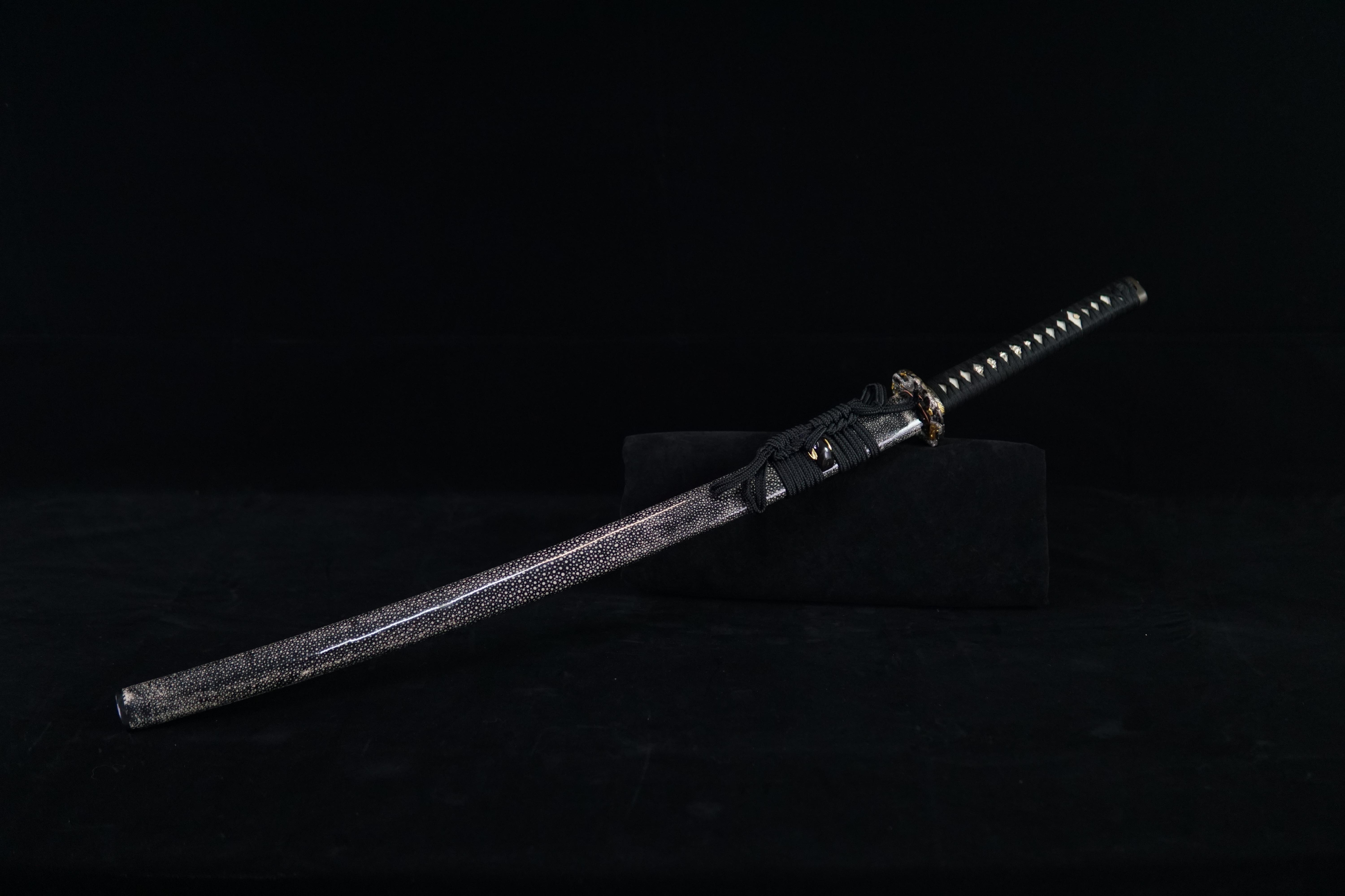 TK01 Katana | Shadow Dragon(暗龙) Katana - Handcrafted Damascus Steel Samurai Sword with Dragon Tsuba - Spartan Blades Club - 陳氏劍莊1892