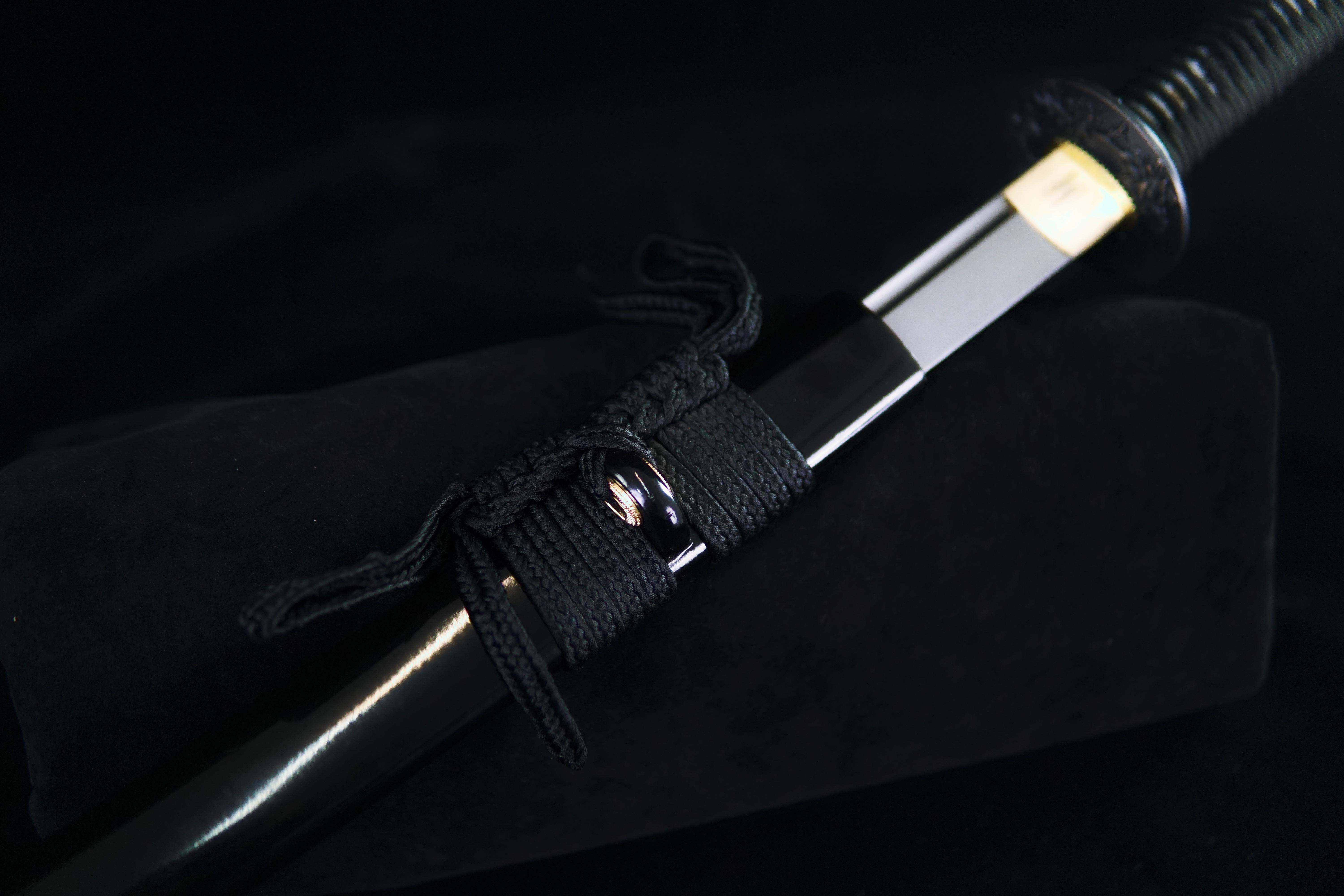 TK03 Heaven's Fury (天煞孤星) Katana | Spring steel | Hand forged sharpened | Wooden Lacquer Sheath | Iron Accessories | Full-tang | Battle-ready | Razor sharp | High performance - Spartan Blades Club - 陳氏劍莊1892