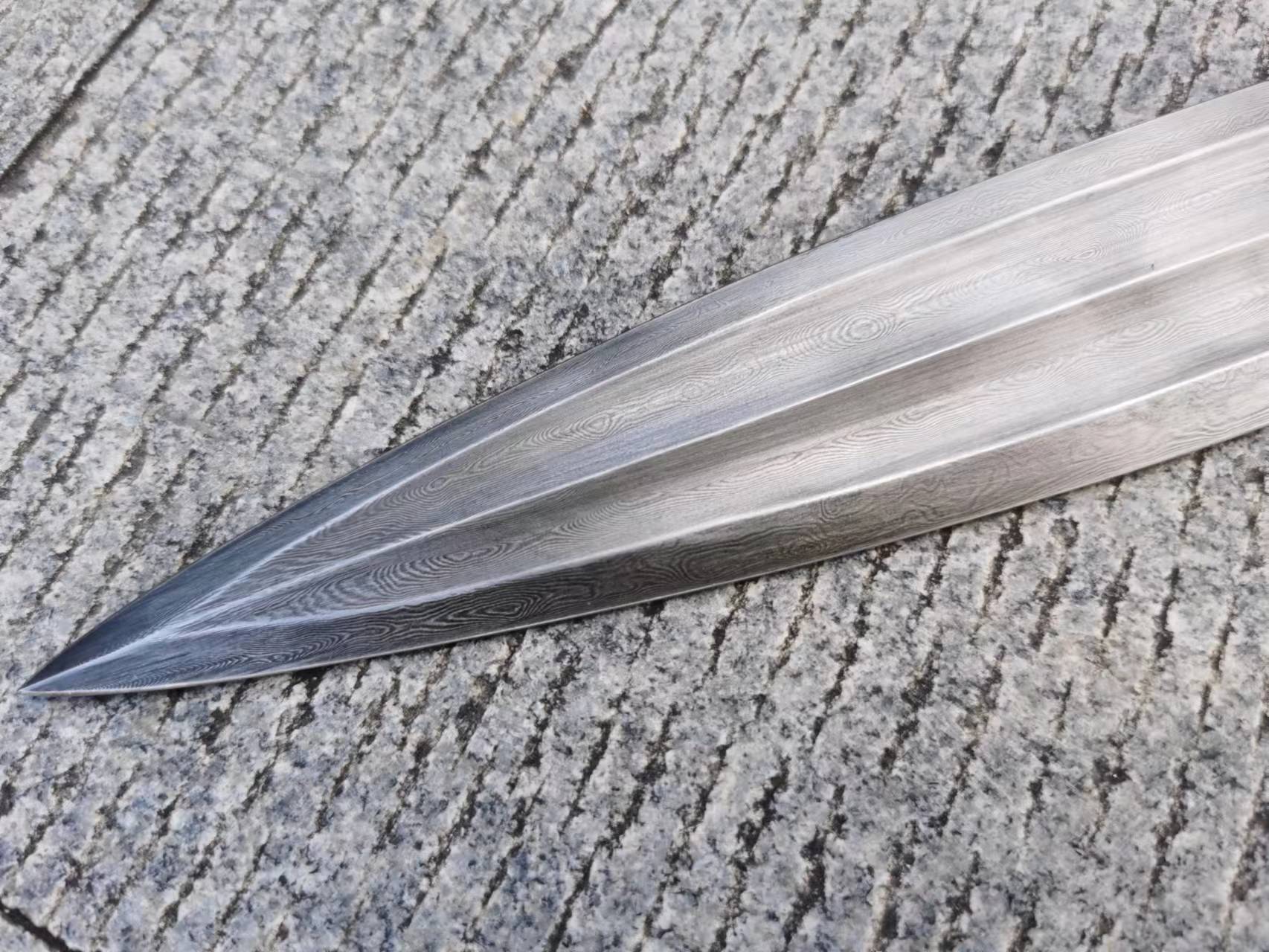 Monarch Blade | One-Piece Sword | Damascus Steel | Handcrafted | Battle Ready - Spartan Blades Club - 陳氏劍莊1892