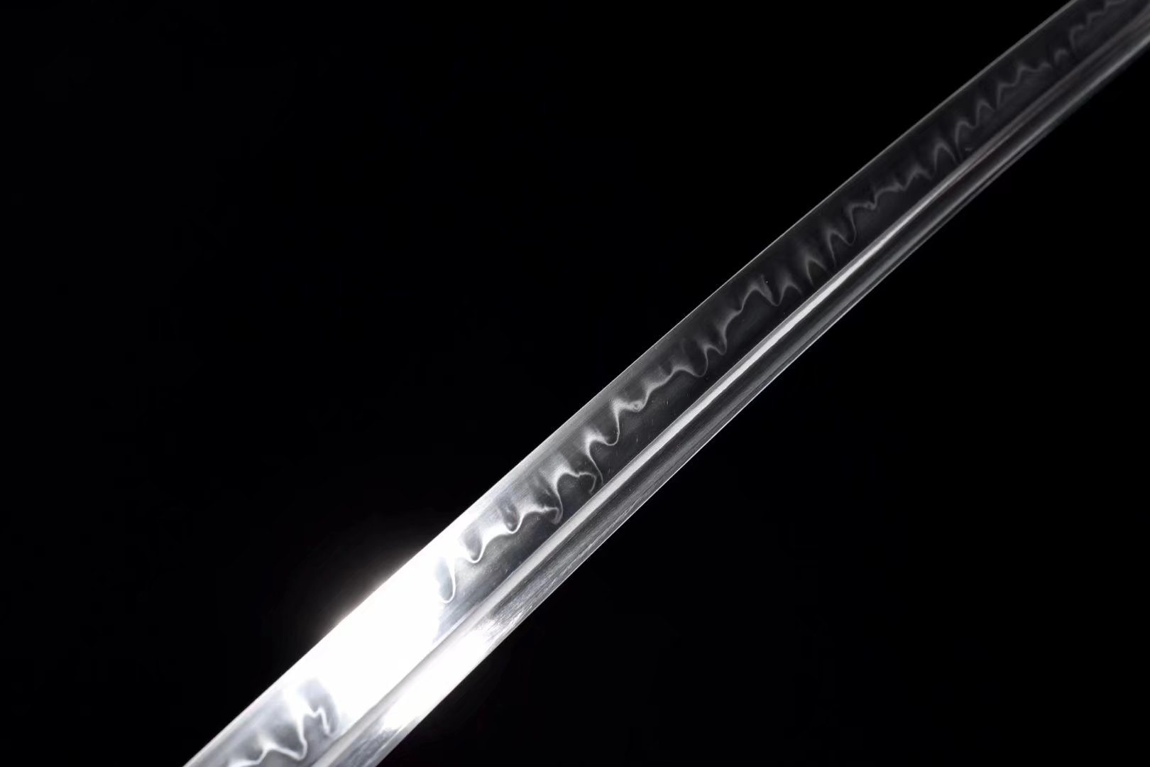 Tachi | T10 Steel Clay Tempered |  Real hamon | Ebony Sheath | Ebony Handle | Copper Accessories | High performance | Razor sharp | Battle-ready | Full-tang - Spartan Blades Club - 陳氏劍莊1892