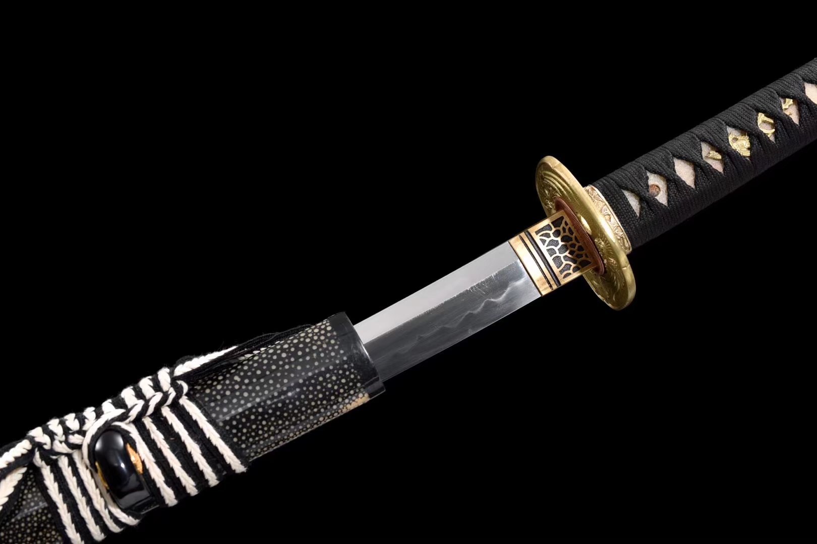 Katana | T10 Steel Tempered | Copper Accessories | Ray-skin Sheath Handle |  Real hamon | Hand forged |  Battle-ready | Razor sharp | Full-tang - Spartan Blades Club - 陳氏劍莊1892