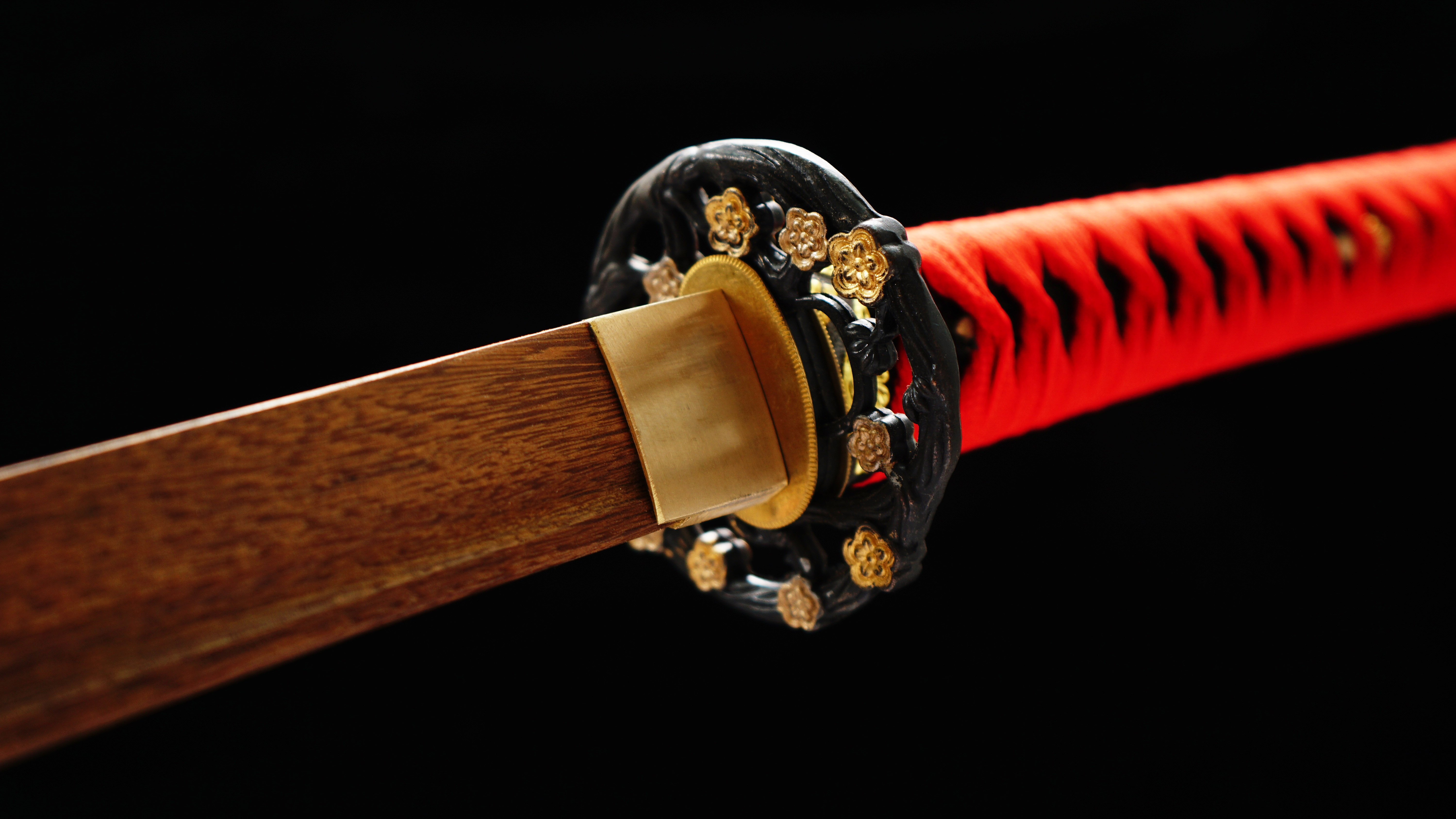 Red Plum (红梅)-Practice Katana Sword - Rosewood Blade - Metal Fittings - Authentic Design - Meticulous Craftsmanship - Realism Unmatched - SBC - Spartan Blades Club - 陳氏劍莊1892