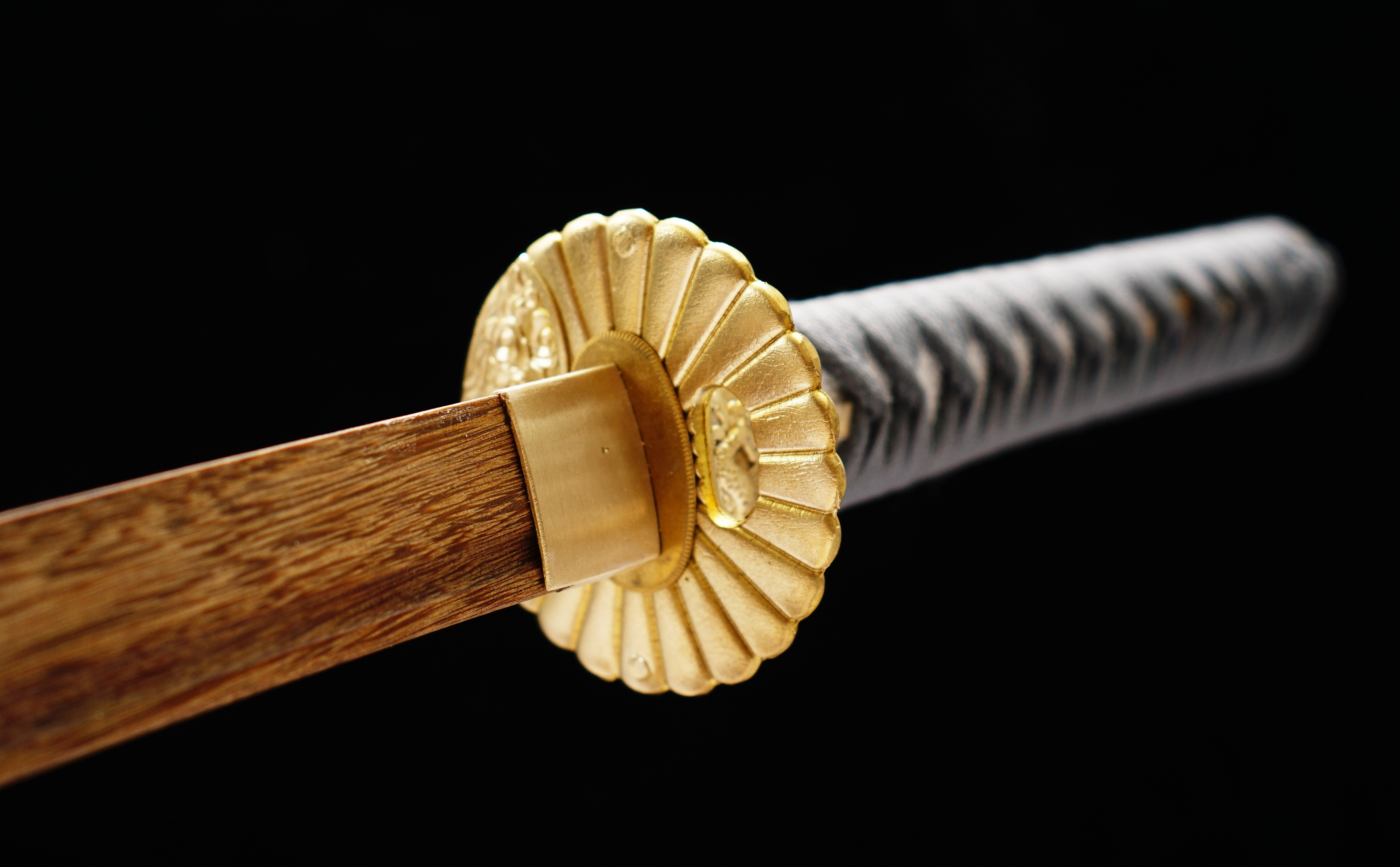 Jinxi (金曦)-Practice Katana Sword - Rosewood Blade - Brass Fittings - Authentic Design - Meticulous Craftsmanship - Realism Unmatched - SBC - Spartan Blades Club - 陳氏劍莊1892