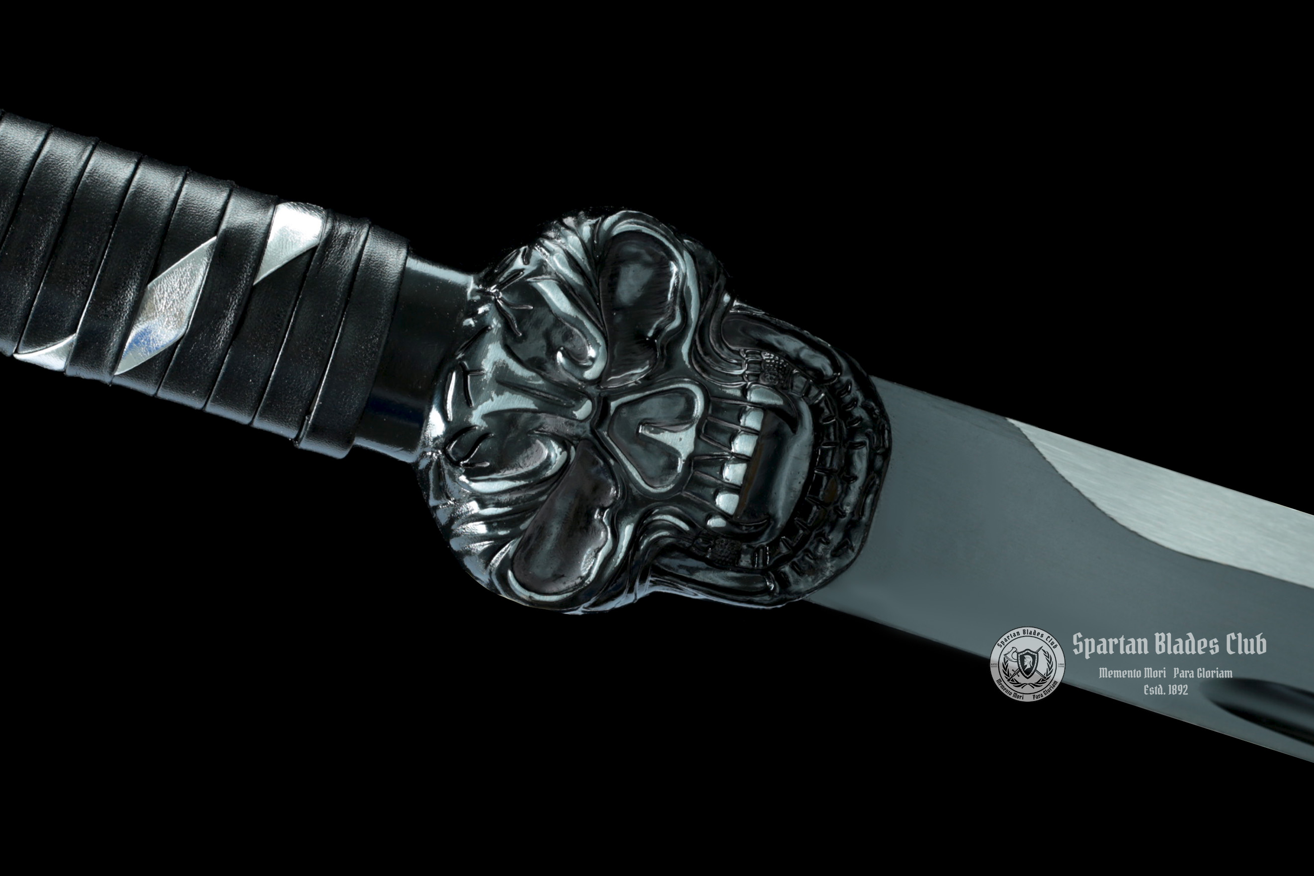 TK17 Skull King  Sword | Black Blade - Handcrafted Manganese Steel Blade - High Performance - Full Tang - Battle Ready - Spartan Blades Club - Spartan Blades Club - 陳氏劍莊1892