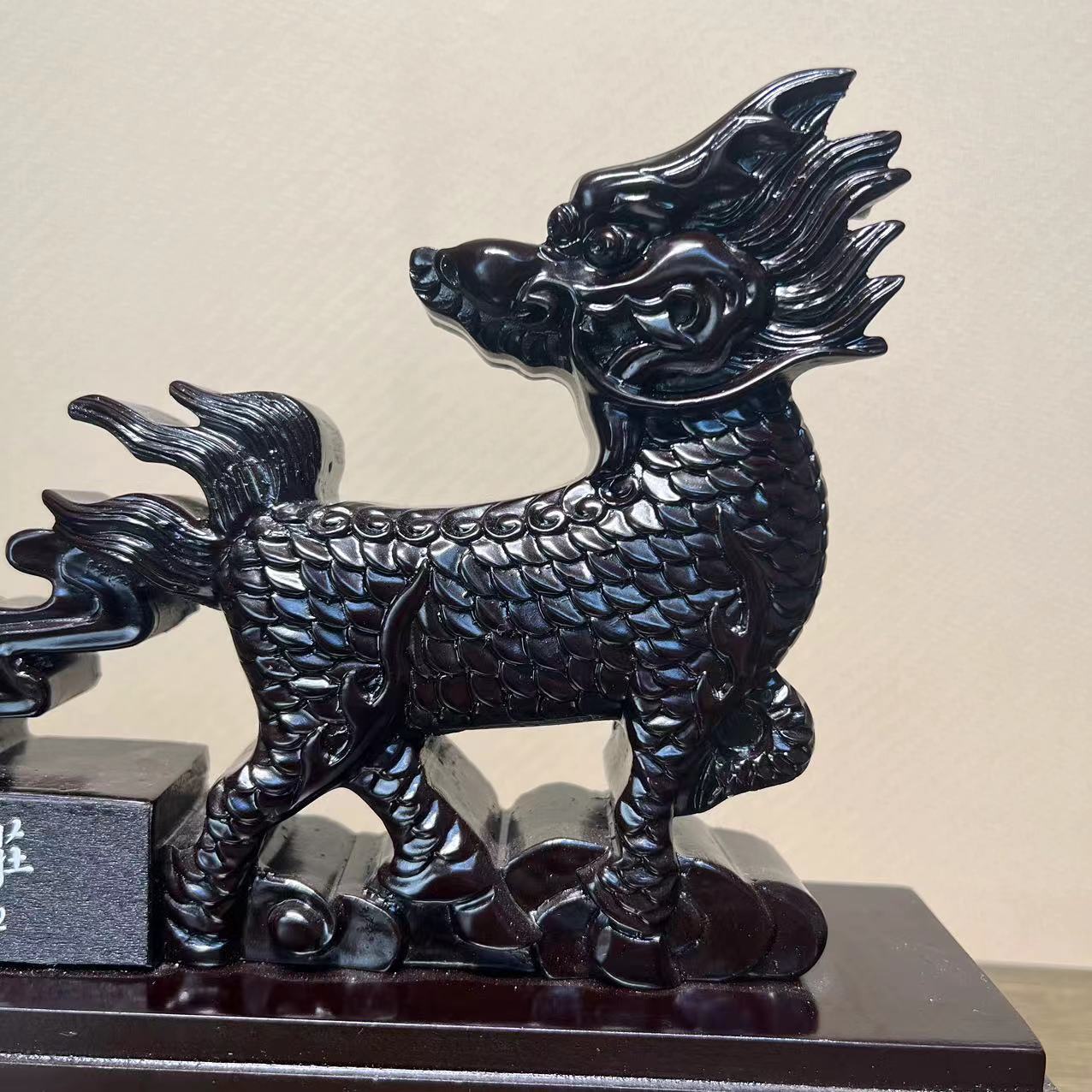 Sword Stand - Kylin Design - High-quality Resin - Craftsmanship - Spartan Blades Club - 陳氏劍莊1892