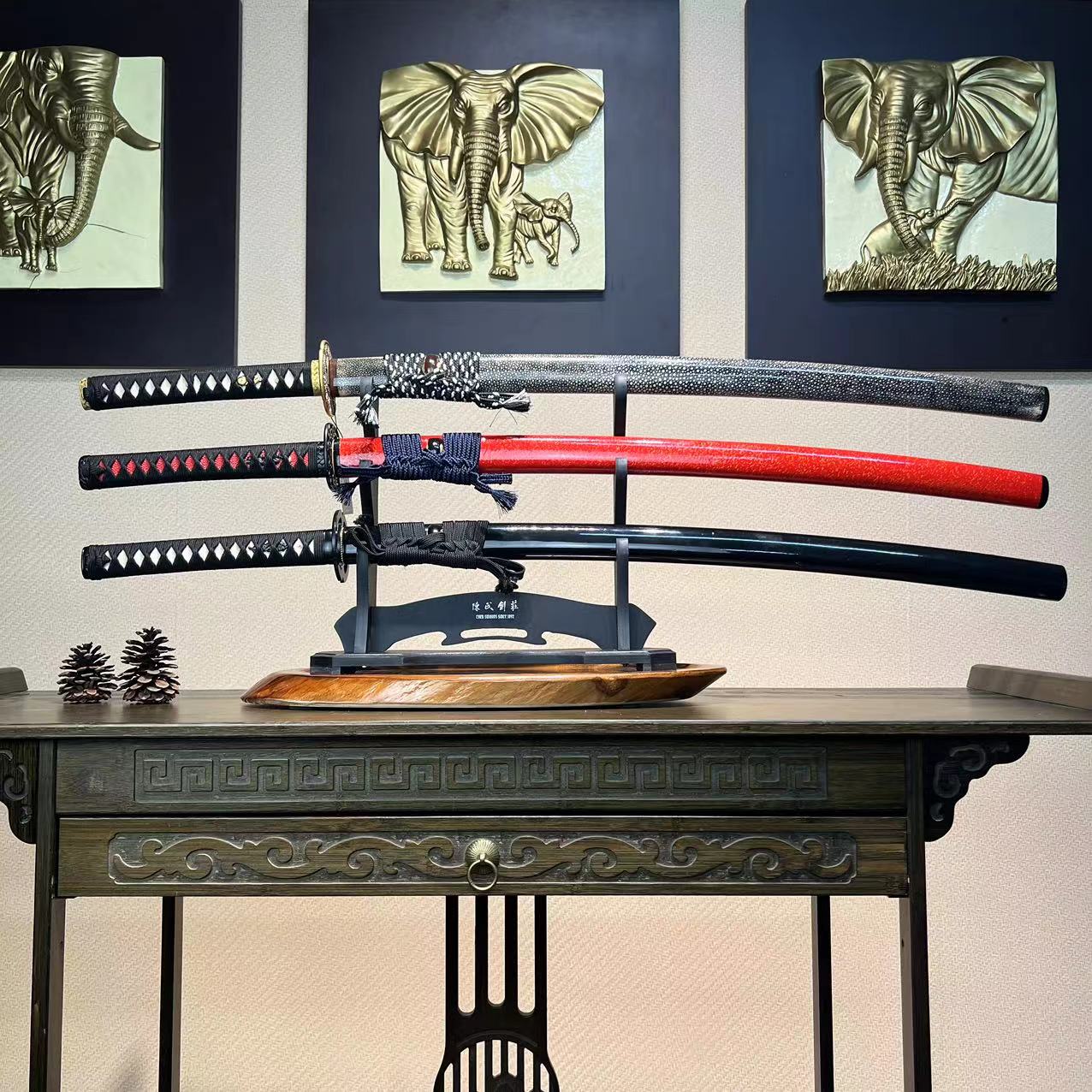 Sword Stand - Wooden - Elegent Design - Spartan Blades Club - 陳氏劍莊1892