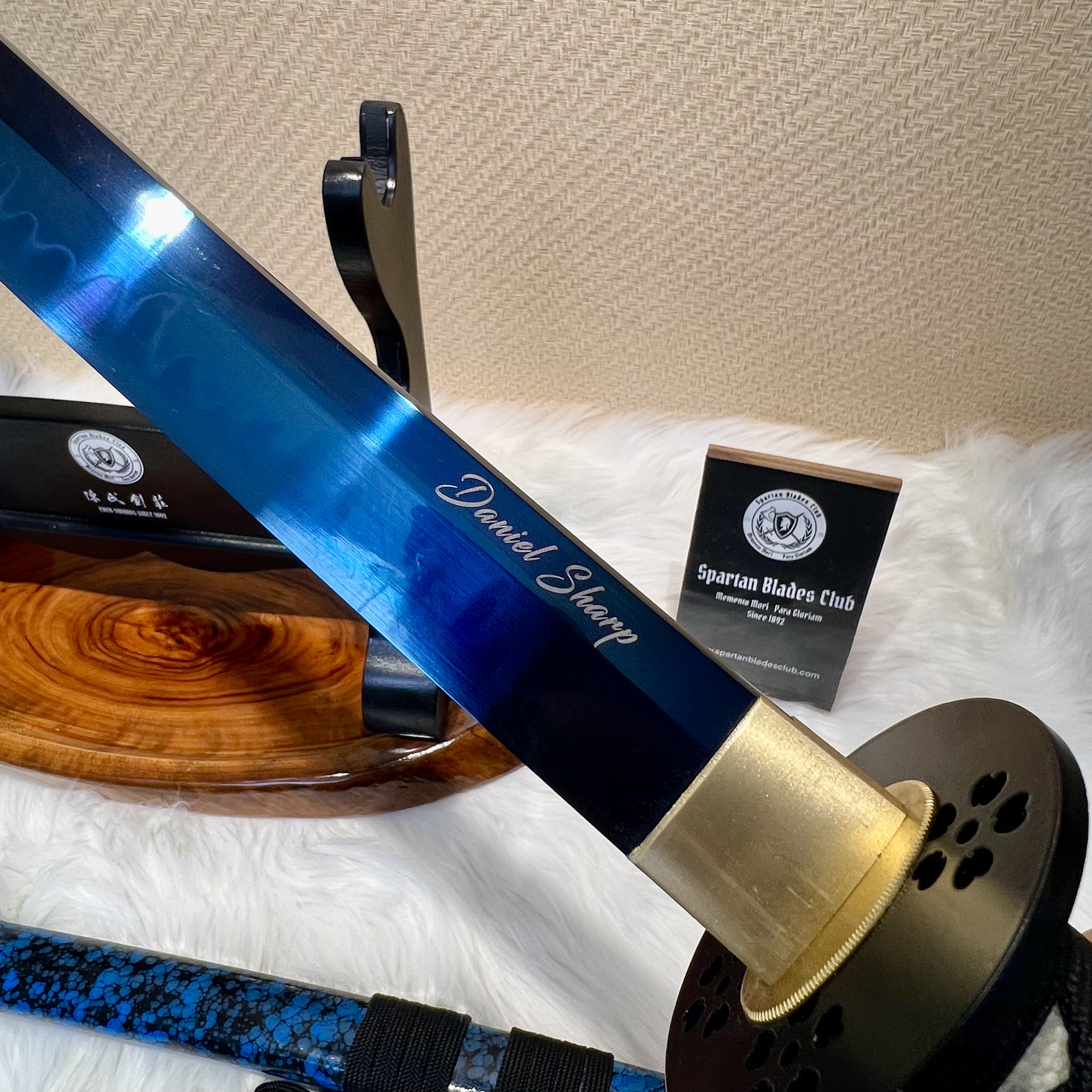 Personalize your swords with our Free Engraving Service!! - Spartan Blades Club - 陳氏劍莊1892