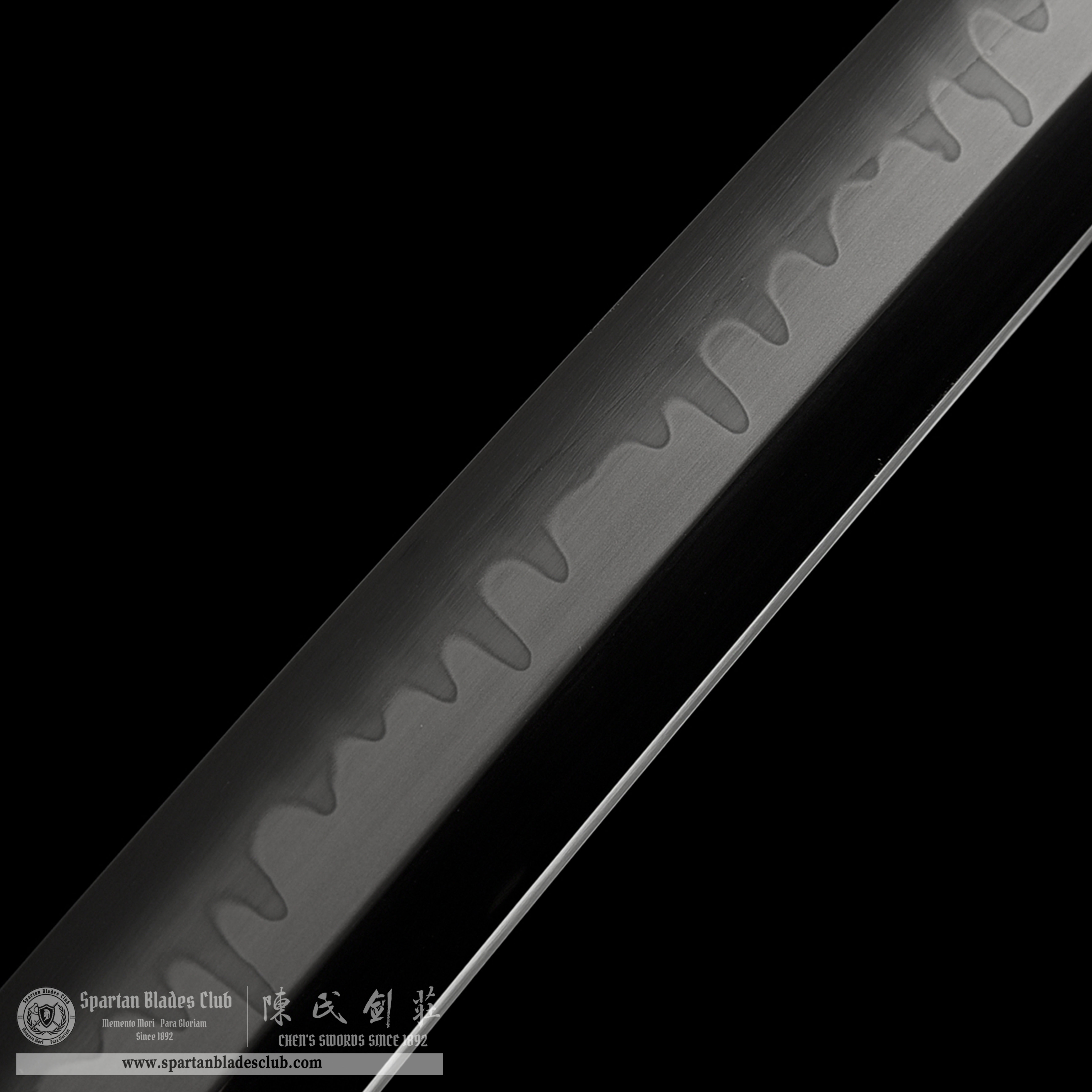 HW02|ZhuYan Wakizashi|Wakizashi|T10 steel|Clay-tempered|Real Hamon|Red|Battle-Ready|Full-tang|Spartan Blades Club|CHEN'S SWORDS 1892 - Spartan Blades Club - 陳氏劍莊1892