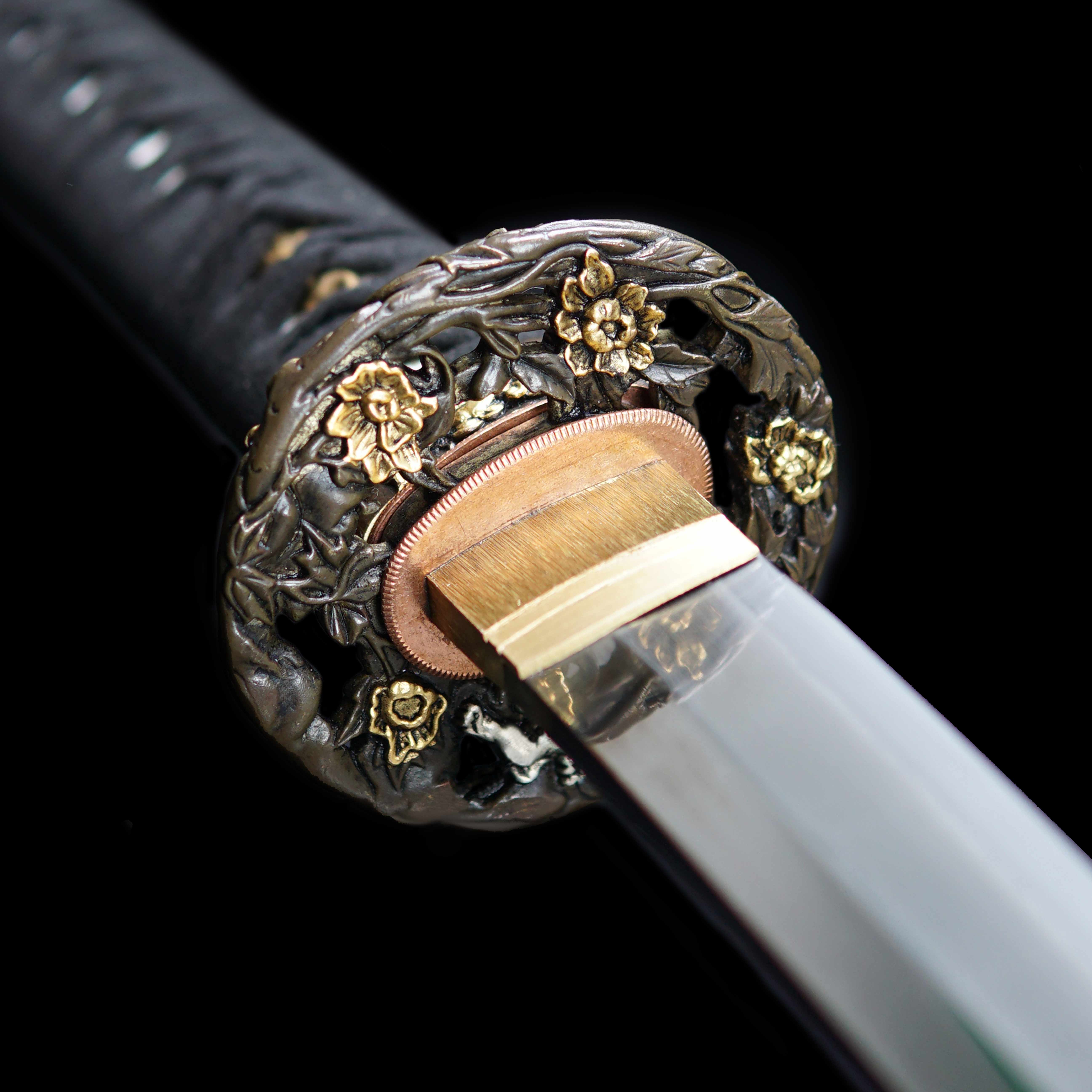 HY66 | Moloong Samurai | Katana | Honsanmai structure blade | Damascus steel wrapped in T10 steel | Premium Hand-polishing | Black&golden | Flower&Loong(Chinese Dragon) | Maki-e | Battle-Ready | Full-tang | Spartan Blades Club | CHEN'S SWORDS 1892 - Spartan Blades Club - 陳氏劍莊1892