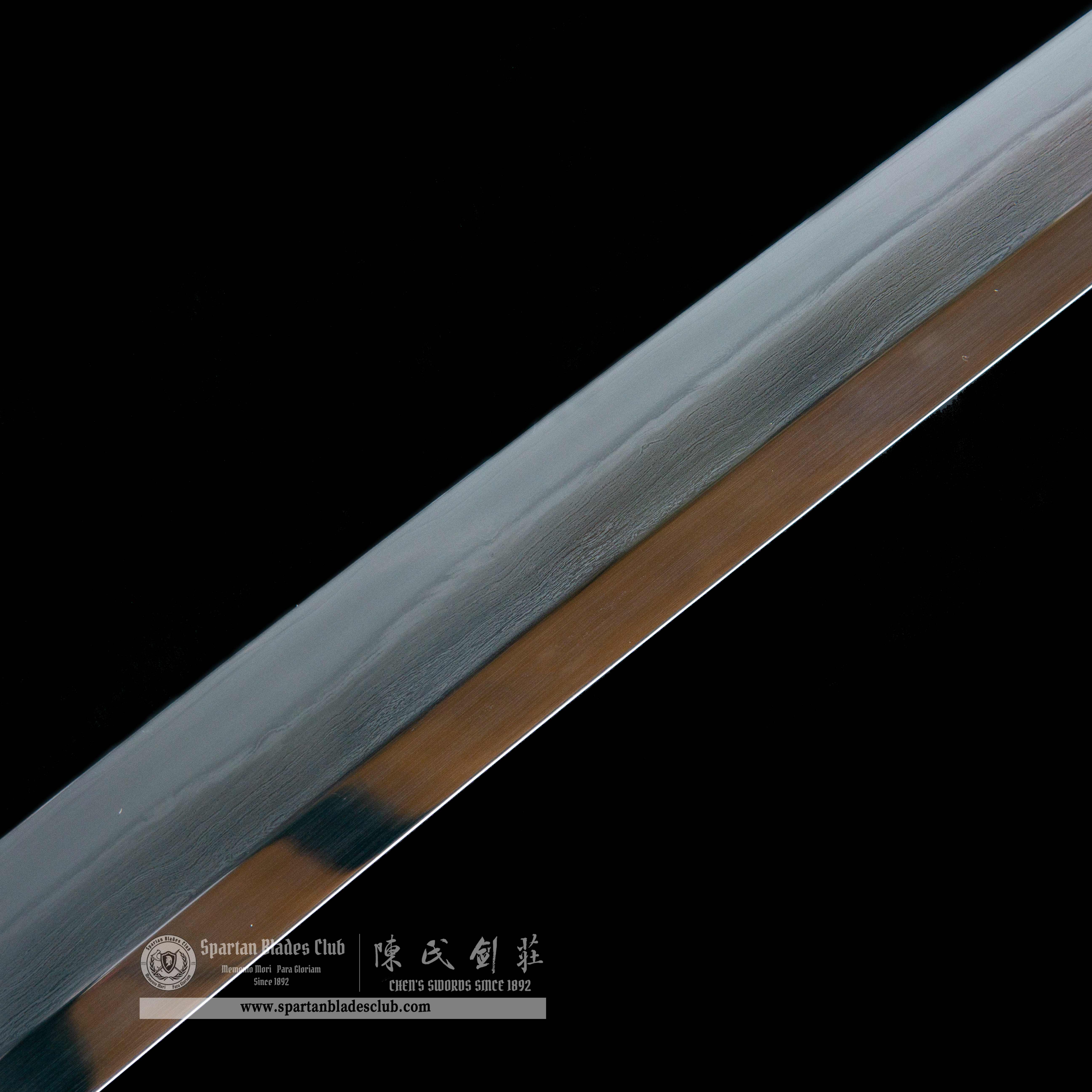 HY66 | Moloong Samurai | Katana | Honsanmai structure blade | Damascus steel wrapped in T10 steel | Premium Hand-polishing | Black&golden | Flower&Loong(Chinese Dragon) | Maki-e | Battle-Ready | Full-tang | Spartan Blades Club | CHEN'S SWORDS 1892 - Spartan Blades Club - 陳氏劍莊1892