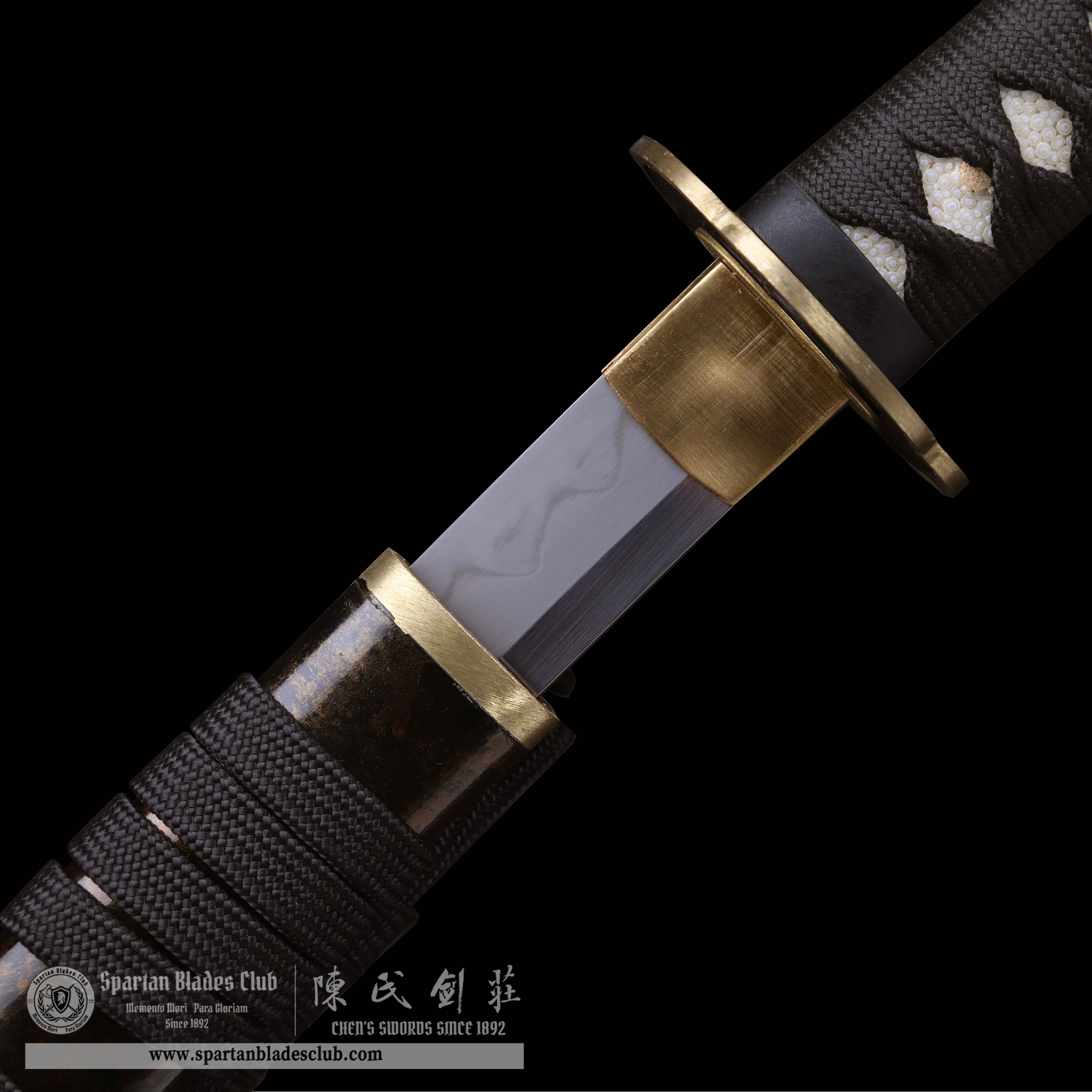CA02 | Jet - Black | Katana | SHOBU-ZUKURI 菖蒲造り| T10 Steel | Clay-tempered | Real Hamon | Black&golden | Battle-Ready | Full-tang | Spartan Blades Club | CHEN'S SWORDS 1892 - Spartan Blades Club - 陳氏劍莊1892