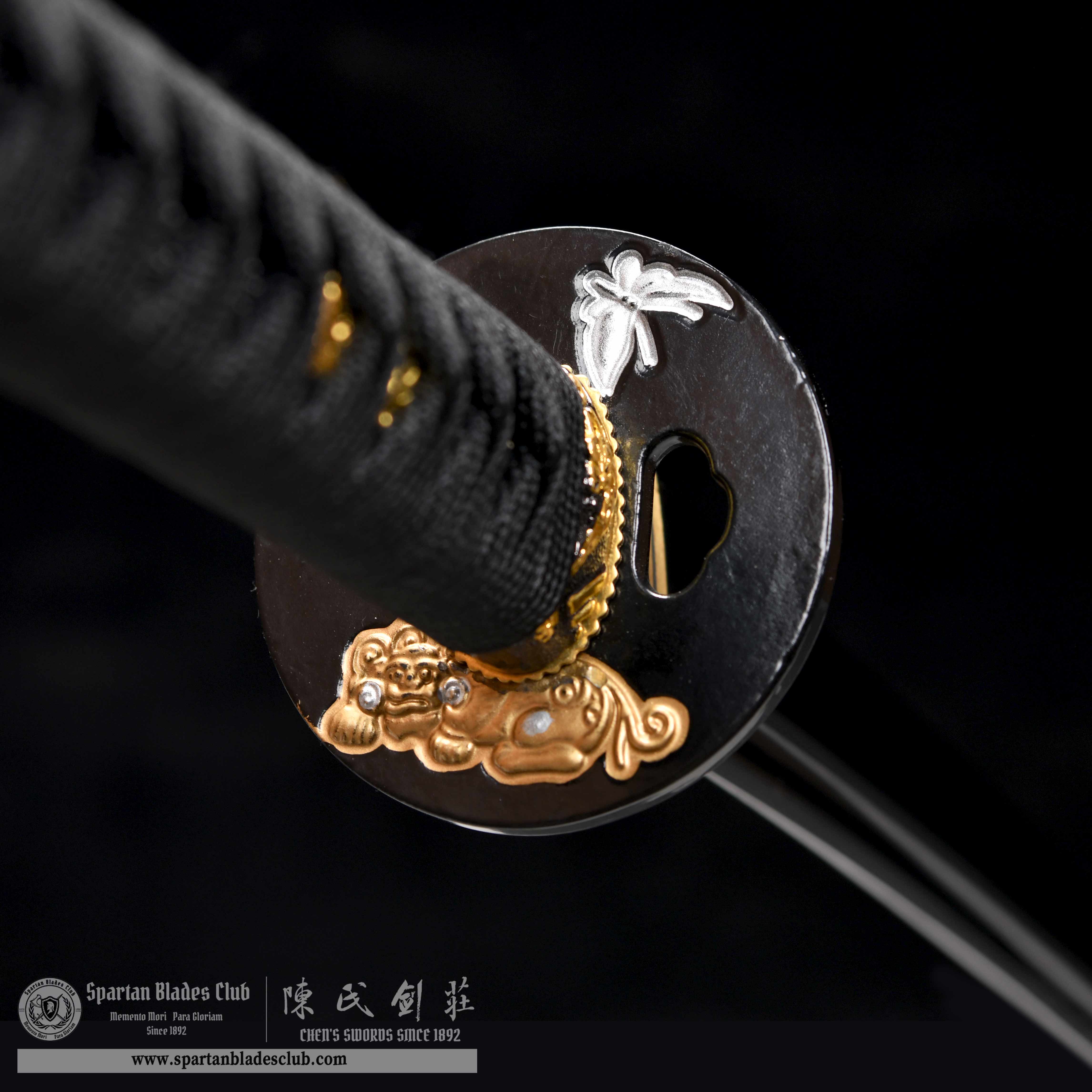 HY96 | LianZhan Samurai | Katana | Damascus steel | hand-forged | high-temperature quenched | traditional blackening process | lotus | Black | Battle-Ready | Full-tang | Spartan Blades Club | CHEN'S SWORDS 1892 - Spartan Blades Club - 陳氏劍莊1892