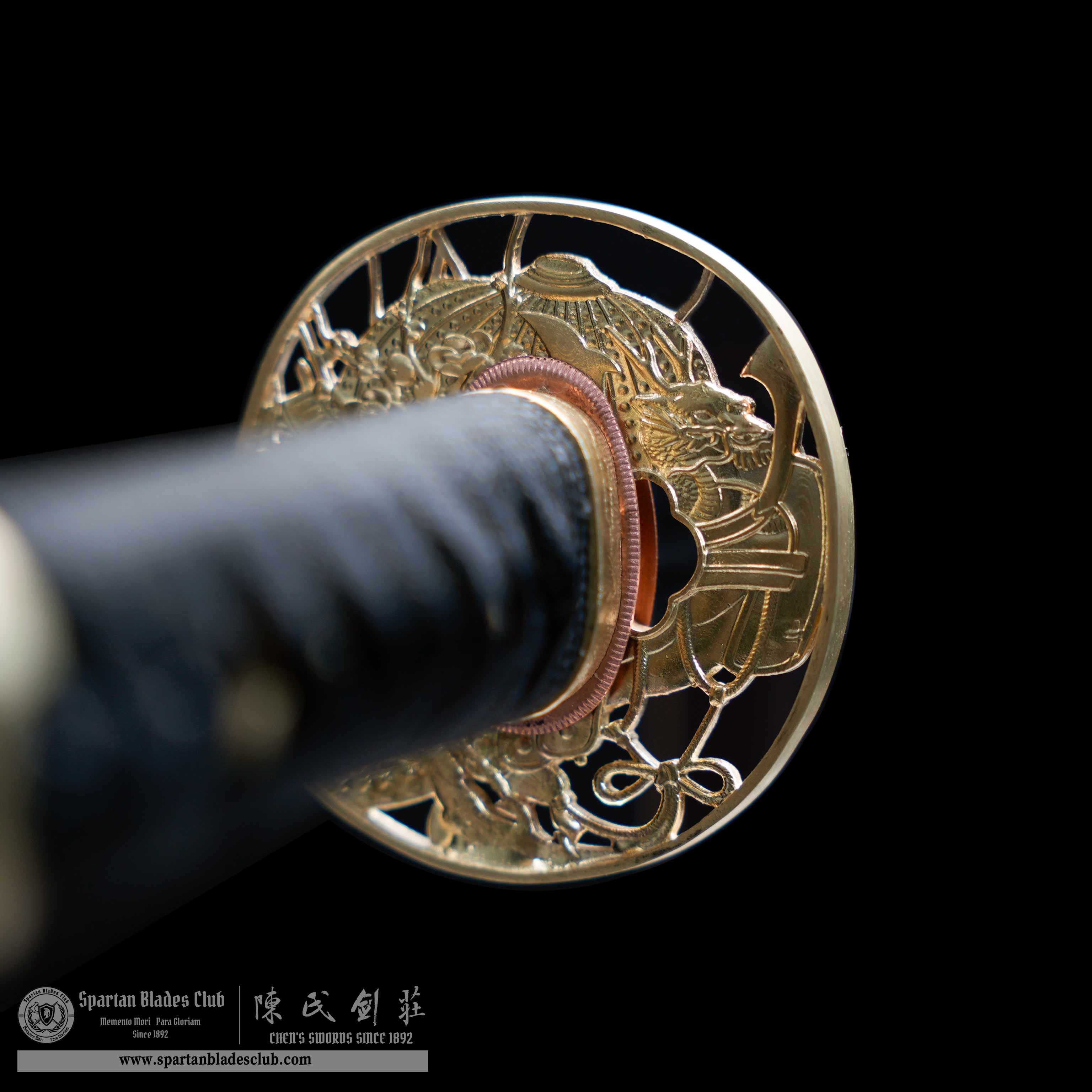 HY122 | Shuei Nagawaki | T10 Steel | Clay-tempered | Real Hamon | Red | Flower | Battle-Ready | Full-tang | Spartan Blades Club | CHEN'S SWORDS 1892 - Spartan Blades Club - 陳氏劍莊1892